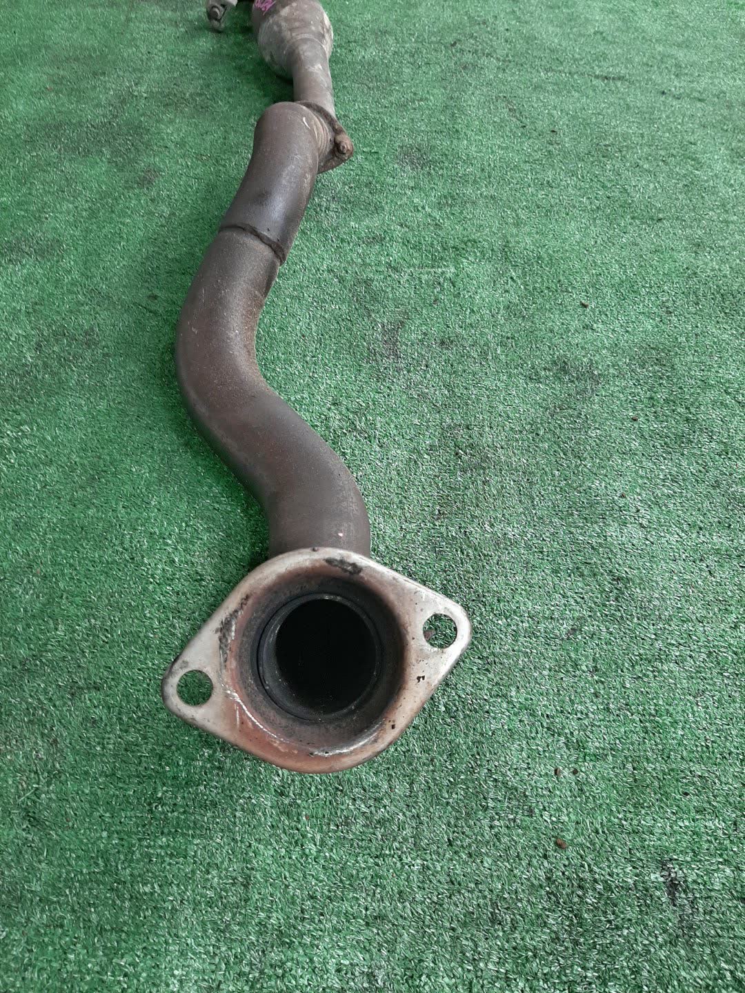 Глушитель TOYOTA AVENSIS AZT255 1AZ-FSE 2473 3 ракурс