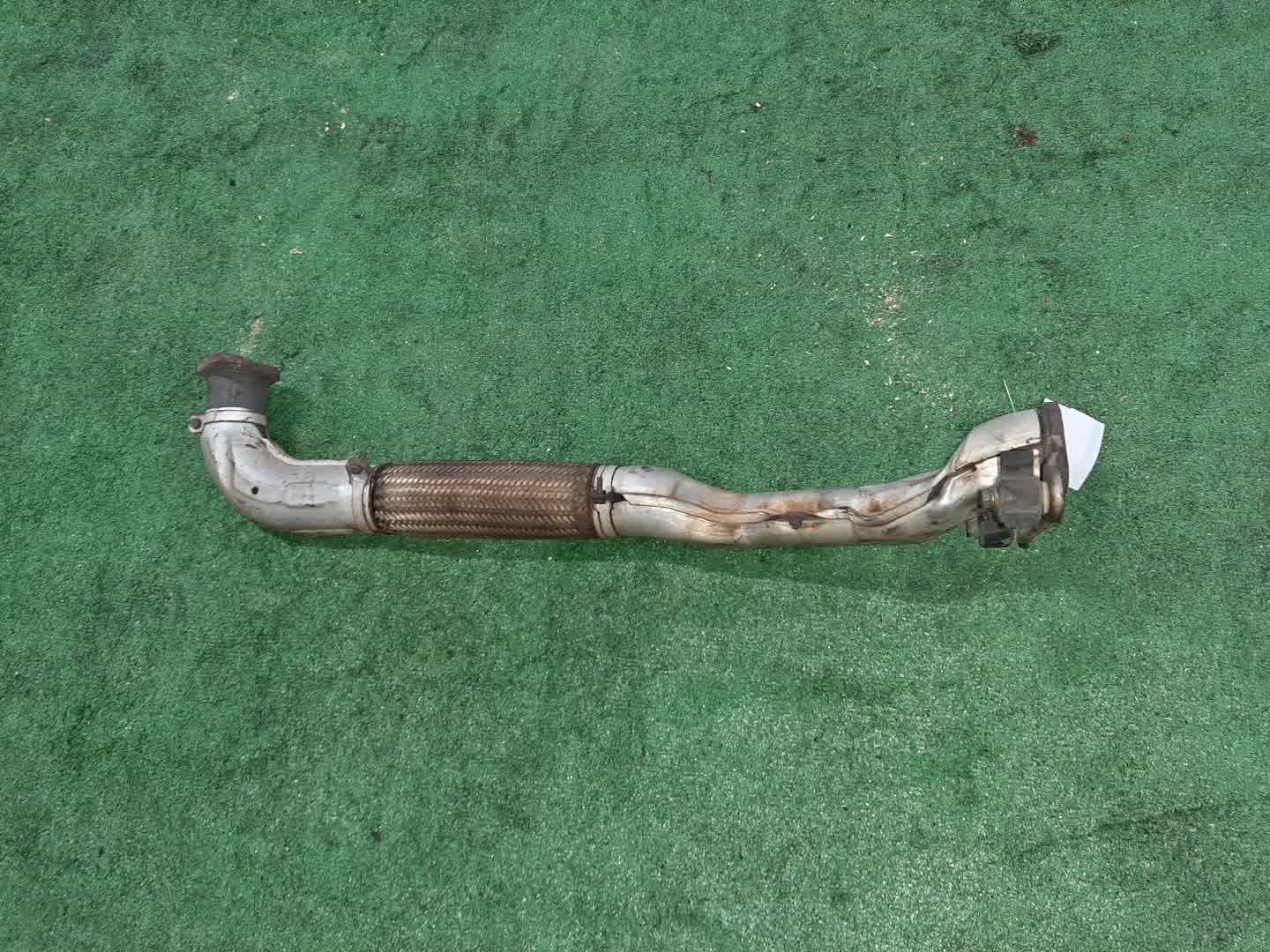 Глушитель MITSUBISHI DION CR6W 4G94 3720 2 ракурс