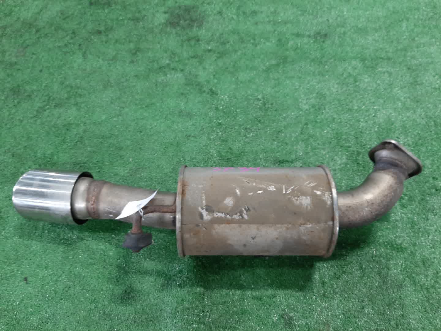 Глушитель TOYOTA HARRIER MCU36W 1MZ-FE 17400-MU300 2 ракурс
