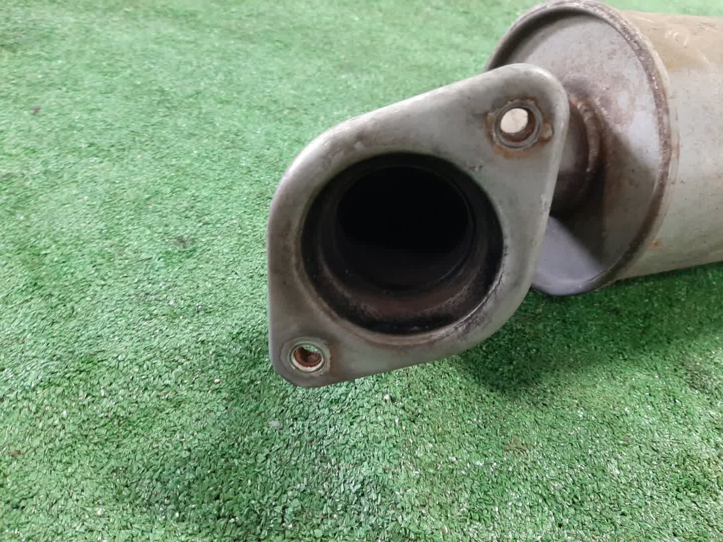 Глушитель TOYOTA HARRIER MCU36W 1MZ-FE 17400-MU300 3 ракурс