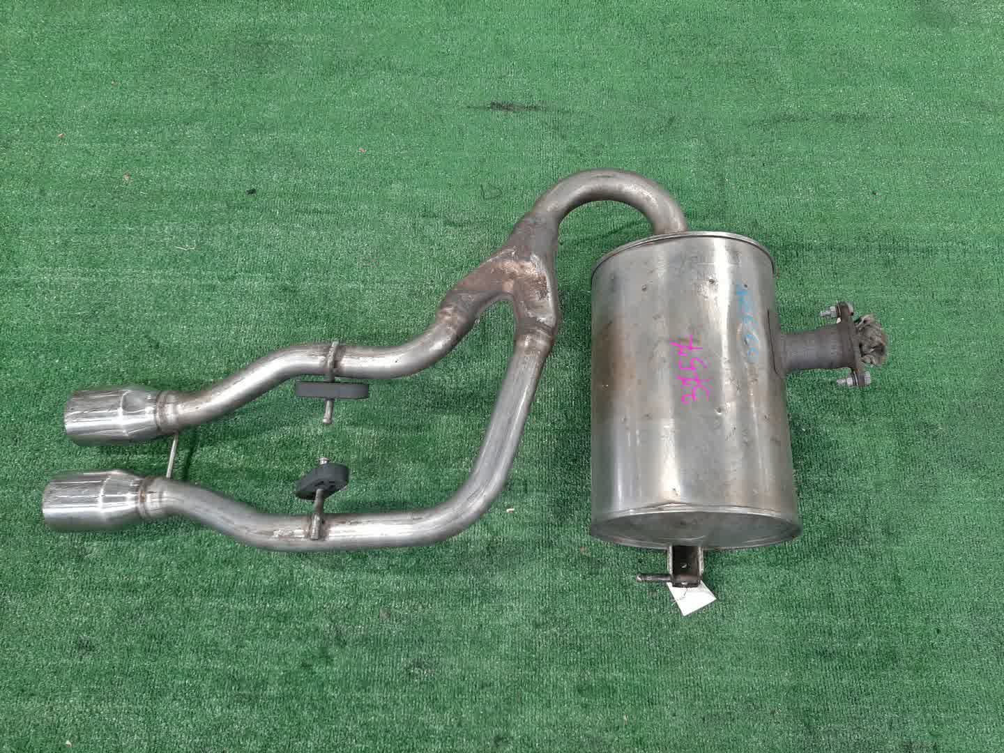 Глушитель TOYOTA VOXY AZR60G 1AZ-FSE 3757 1 ракурс