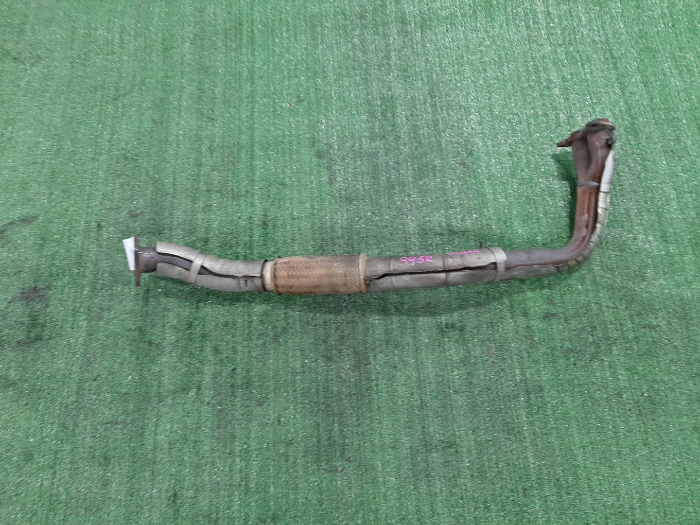 Глушитель NISSAN RNESSA PNN30 KA24DE 3952 1 ракурс