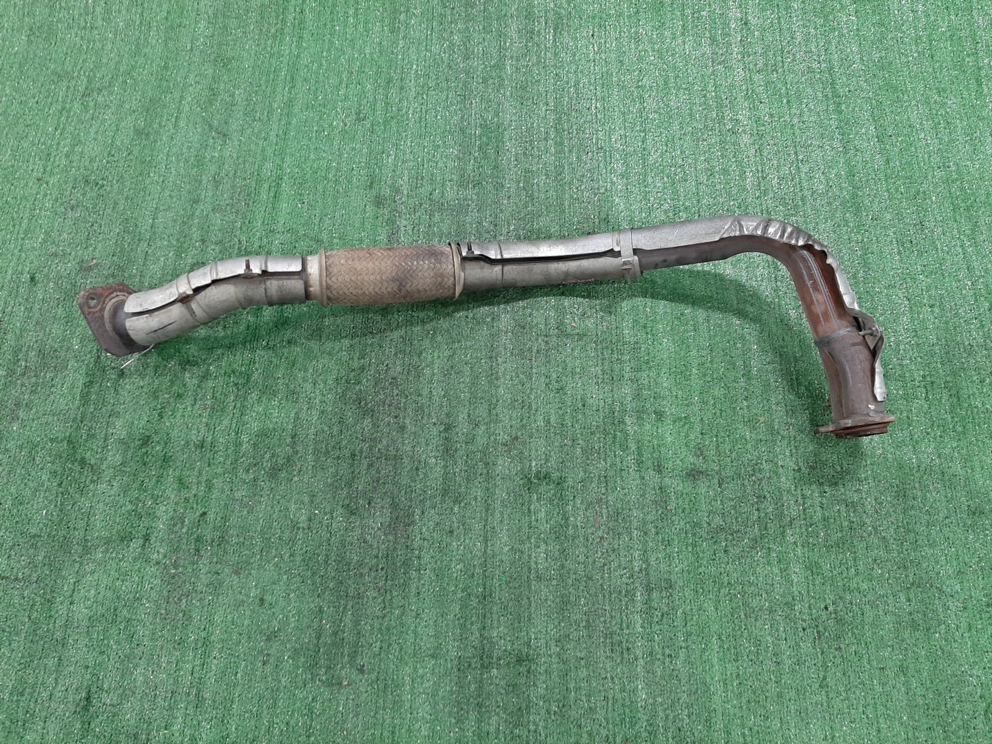 Глушитель NISSAN RNESSA PNN30 KA24DE 3952 2 ракурс