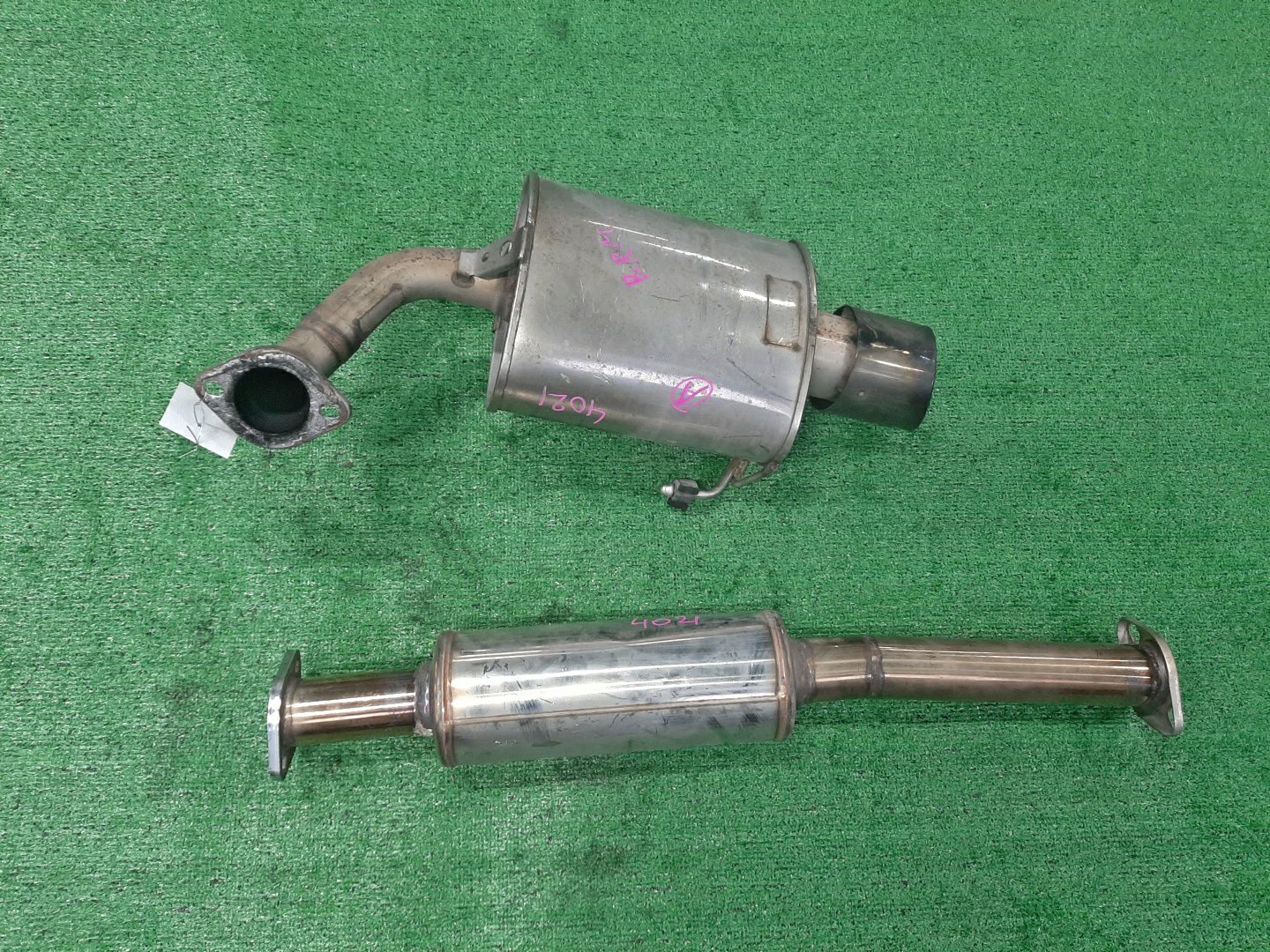 Глушитель левый SUBARU LEGACY BRM FB25 4021 3 ракурс Глушитель левый SUBARU LEGACY BRM FB25 4021 3 ракурс