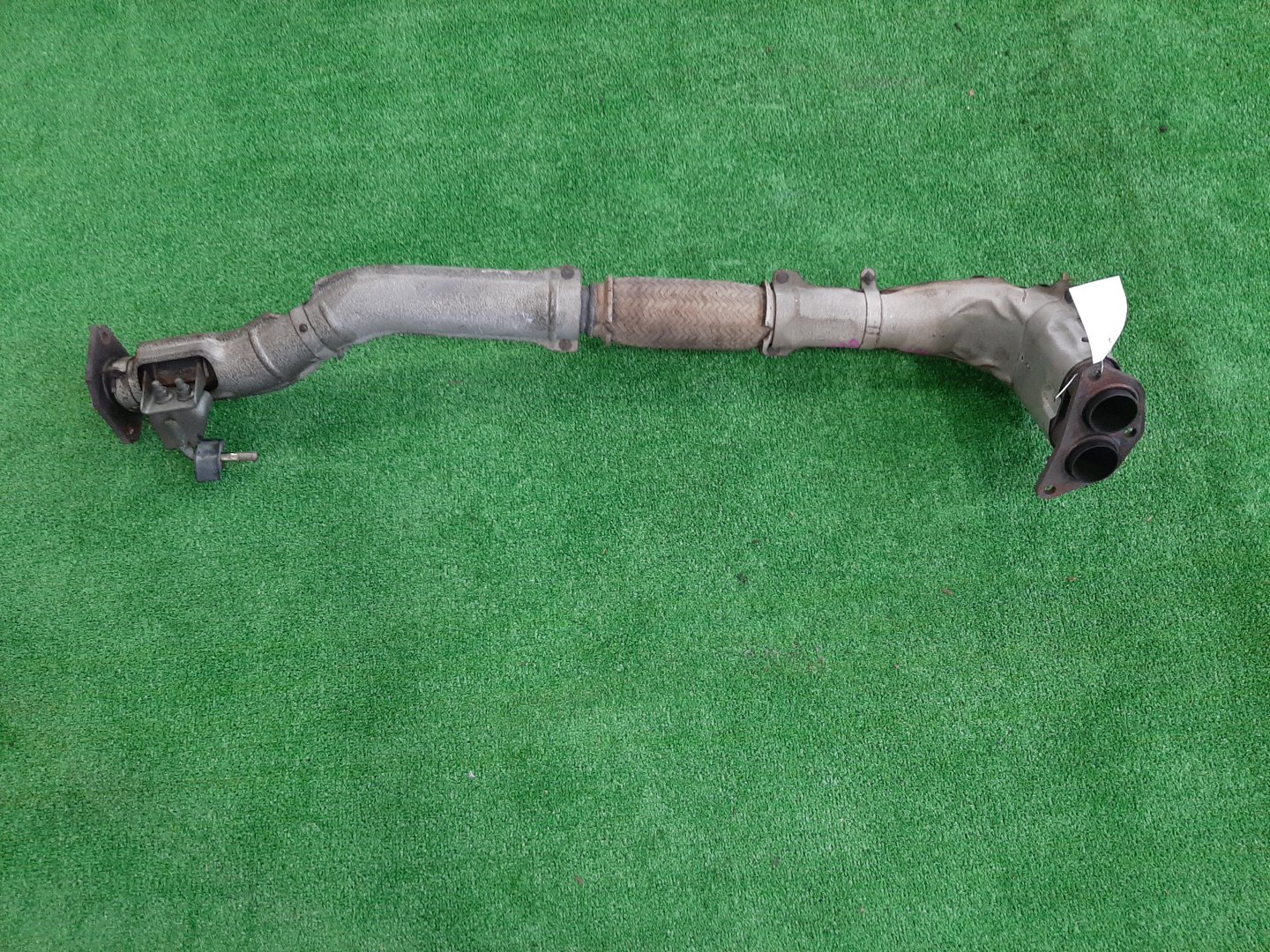 Глушитель NISSAN SERENA PC24 SR20DE 0771 1 ракурс Глушитель NISSAN SERENA PC24 SR20DE 0771 1 ракурс