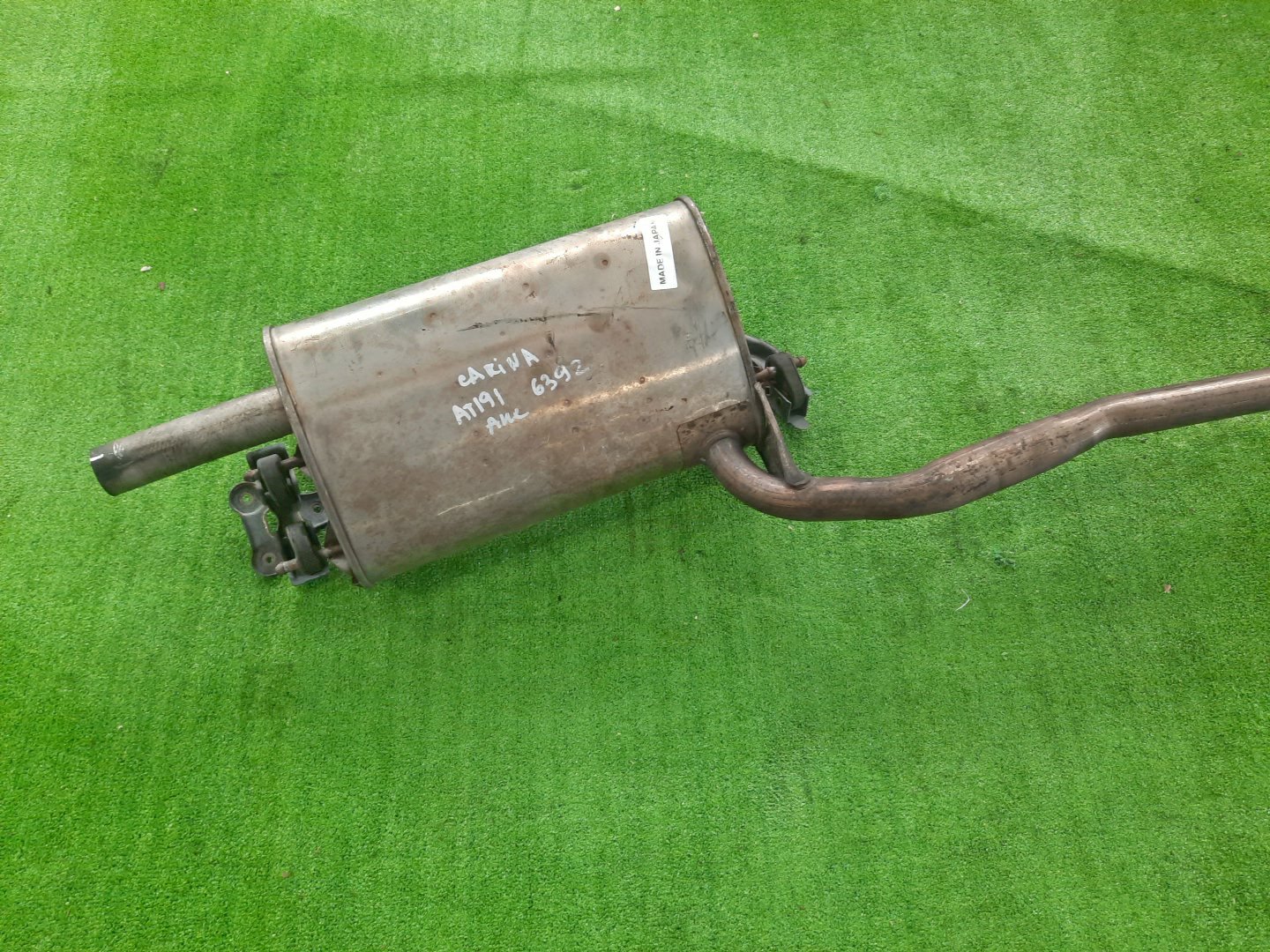 Глушитель TOYOTA CARINA AT191 7A-FE 0784 2 ракурс Глушитель TOYOTA CARINA AT191 7A-FE 0784 2 ракурс