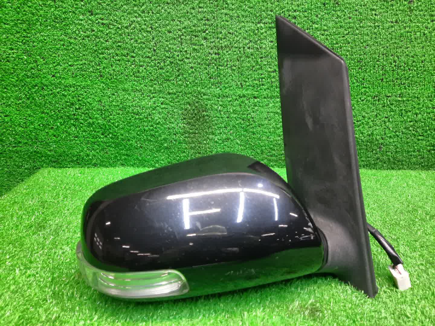 Зеркало правое переднее TOYOTA ISIS ZNM10, ZNM10W, ANM10, ANM10W, ANM15, ANM15W, ZGM10, ZGM10W, ZGM11, ZGM11W, ZGM15, ZGM15W, ANM10G, ZGM10G, ANM15G, ZNM10G, ZGM11G, ZGM15G 7K 1 ракурс