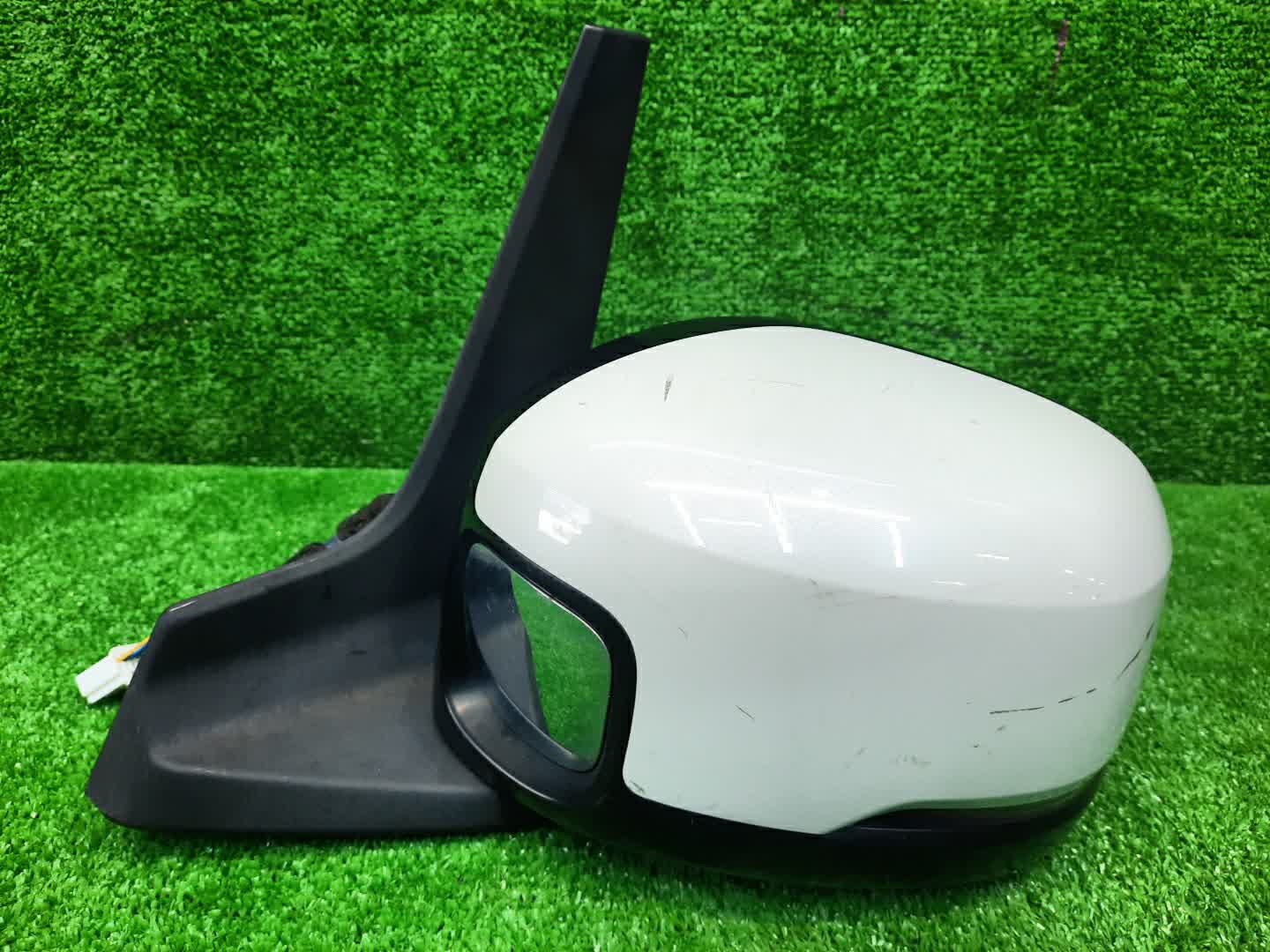 Зеркало левое переднее HONDA N-BOX JF3 7K 1 ракурс
