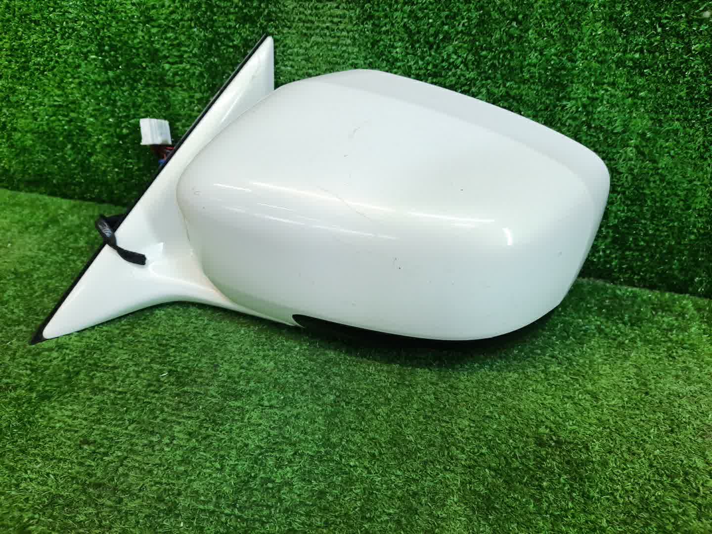 Зеркало левое переднее NISSAN FUGA Y51 17K 2 ракурс