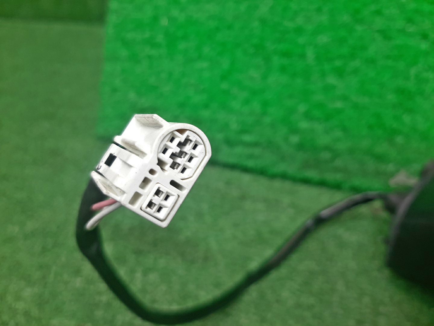 Зеркало правое переднее TOYOTA WISH ZGE20W, ZGE20G, ZGE25W, ZGE21G, ZGE22W, ZGE25G 7K 4 ракурс