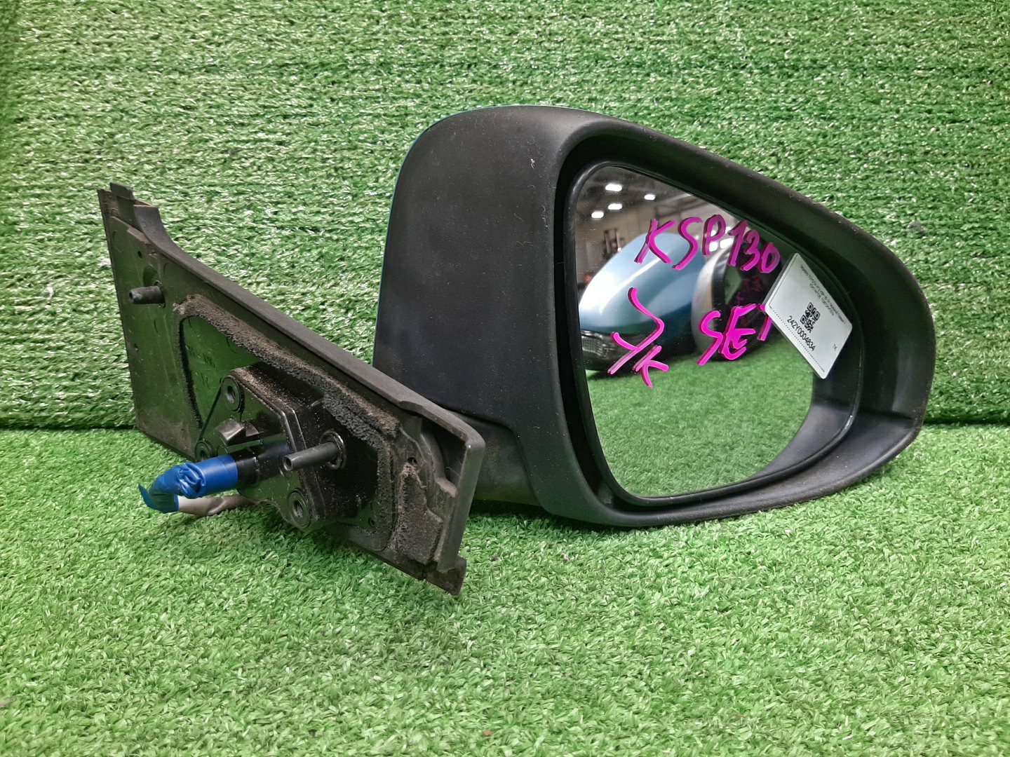 Зеркало правое переднее TOYOTA VITZ, YARIS KSP130, NSP130, NSP135, NCP131 7K 2 ракурс