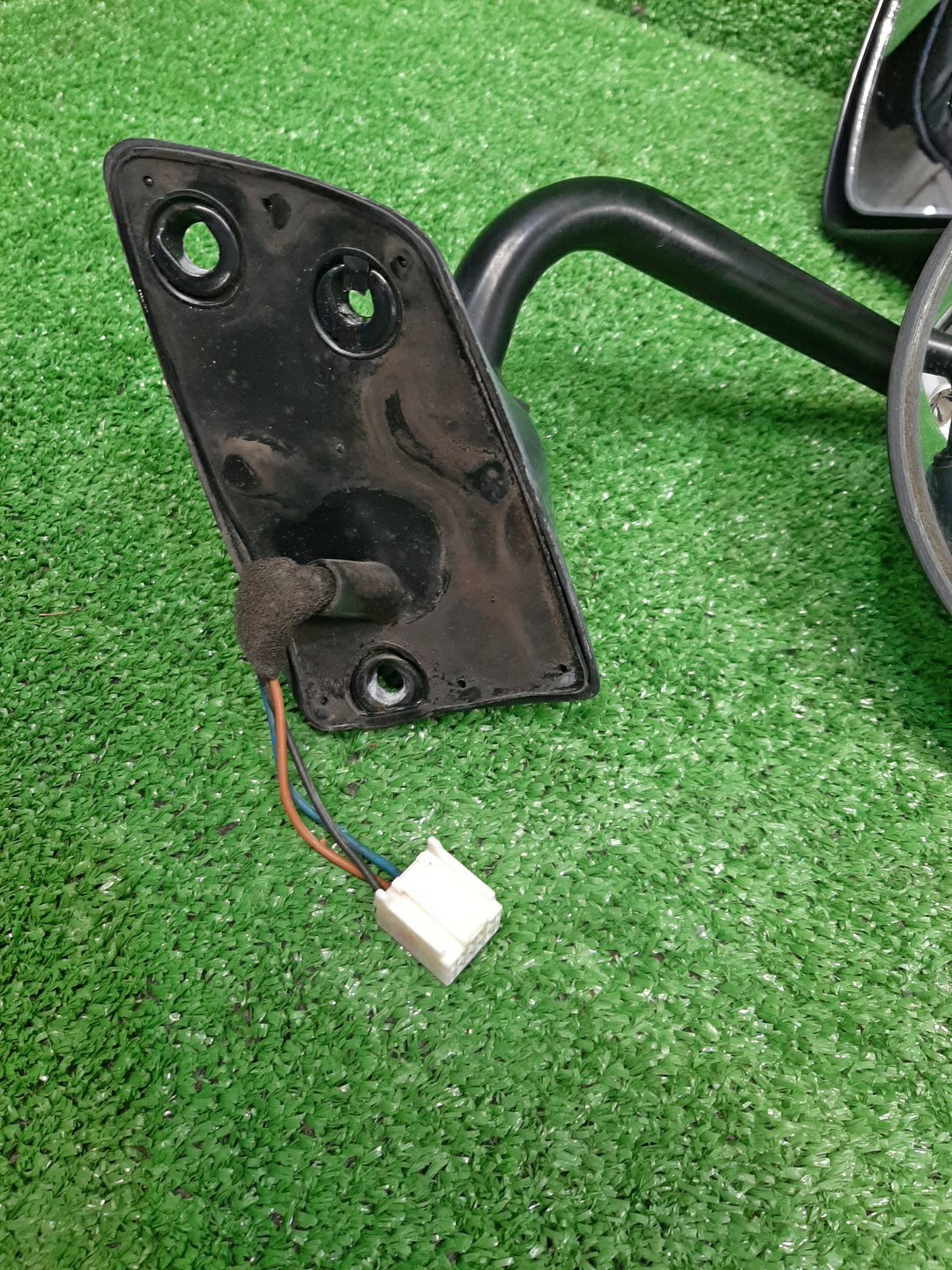 Зеркало левое переднее MAZDA BONGO SK82L 3K 4 ракурс