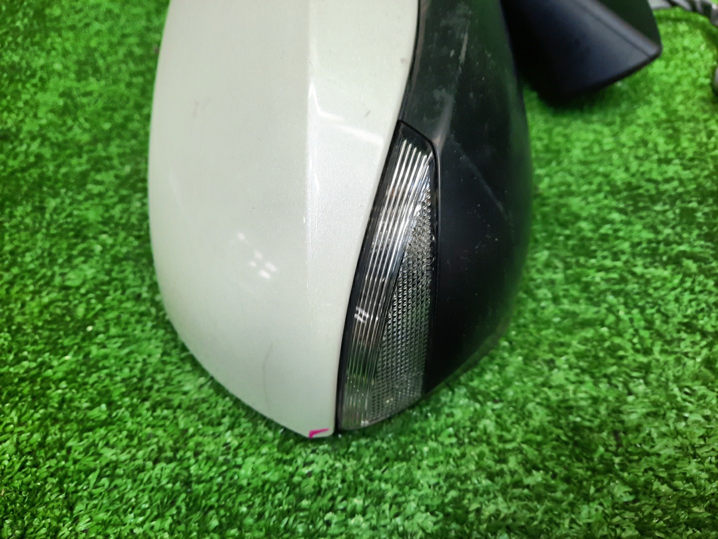 Зеркало правое переднее TOYOTA SIENTA NSP172G, NSP170G, NCP175G, NHP170G 7K 2 ракурс