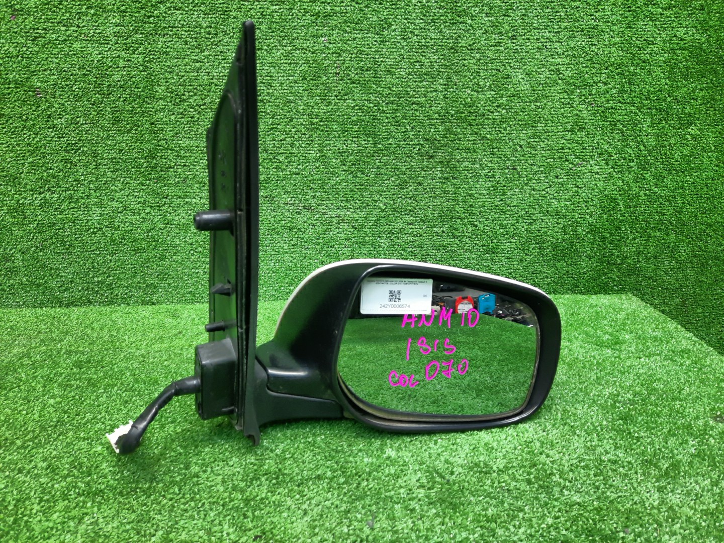 Зеркало правое переднее TOYOTA ISIS ZNM10, ZNM10W, ANM10, ANM10W, ANM15, ANM15W, ZGM10, ZGM10W, ZGM11, ZGM11W, ZGM15, ZGM15W, ANM10G, ZGM10G, ANM15G, ZNM10G, ZGM11G, ZGM15G 9K 2 ракурс