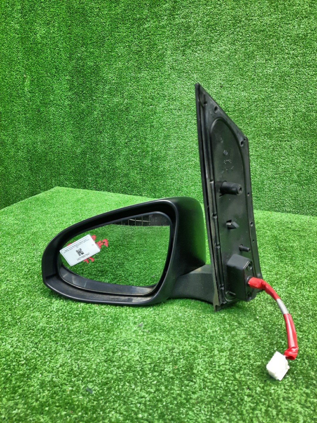Зеркало левое переднее TOYOTA ISIS ZNM10, ZNM10W, ANM10, ANM10W, ANM15, ANM15W, ZGM10, ZGM10W, ZGM11, ZGM11W, ZGM15, ZGM15W, ANM10G, ZGM10G, ANM15G, ZNM10G, ZGM11G, ZGM15G 7K 2 ракурс