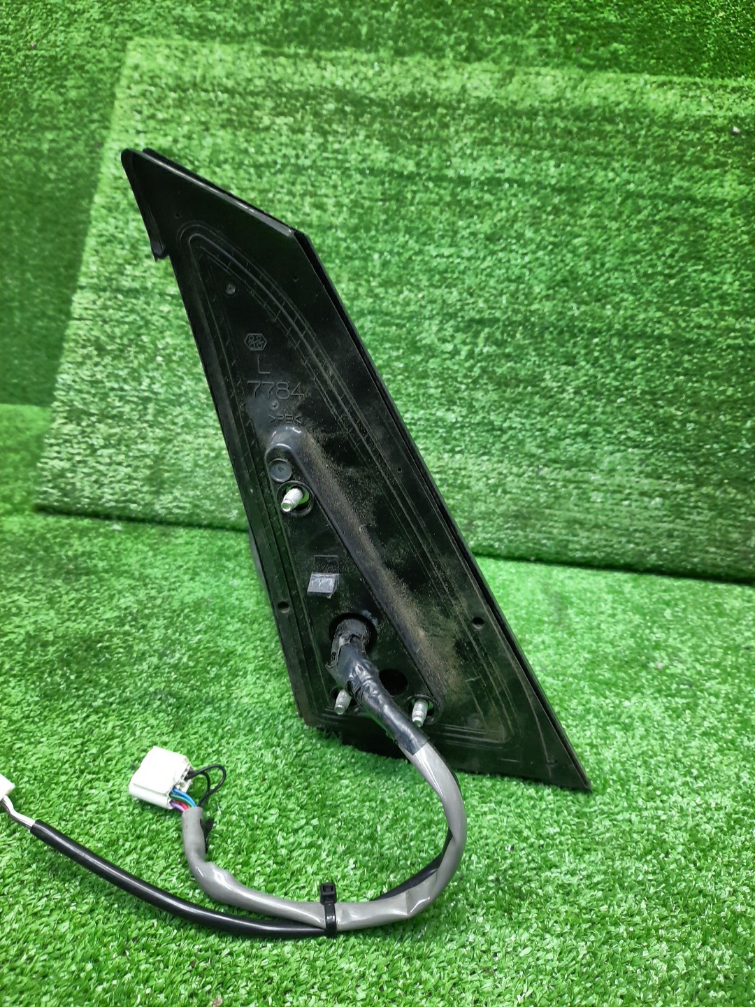 Зеркало левое переднее TOYOTA PRIUS NHW20 7+2K 3 ракурс