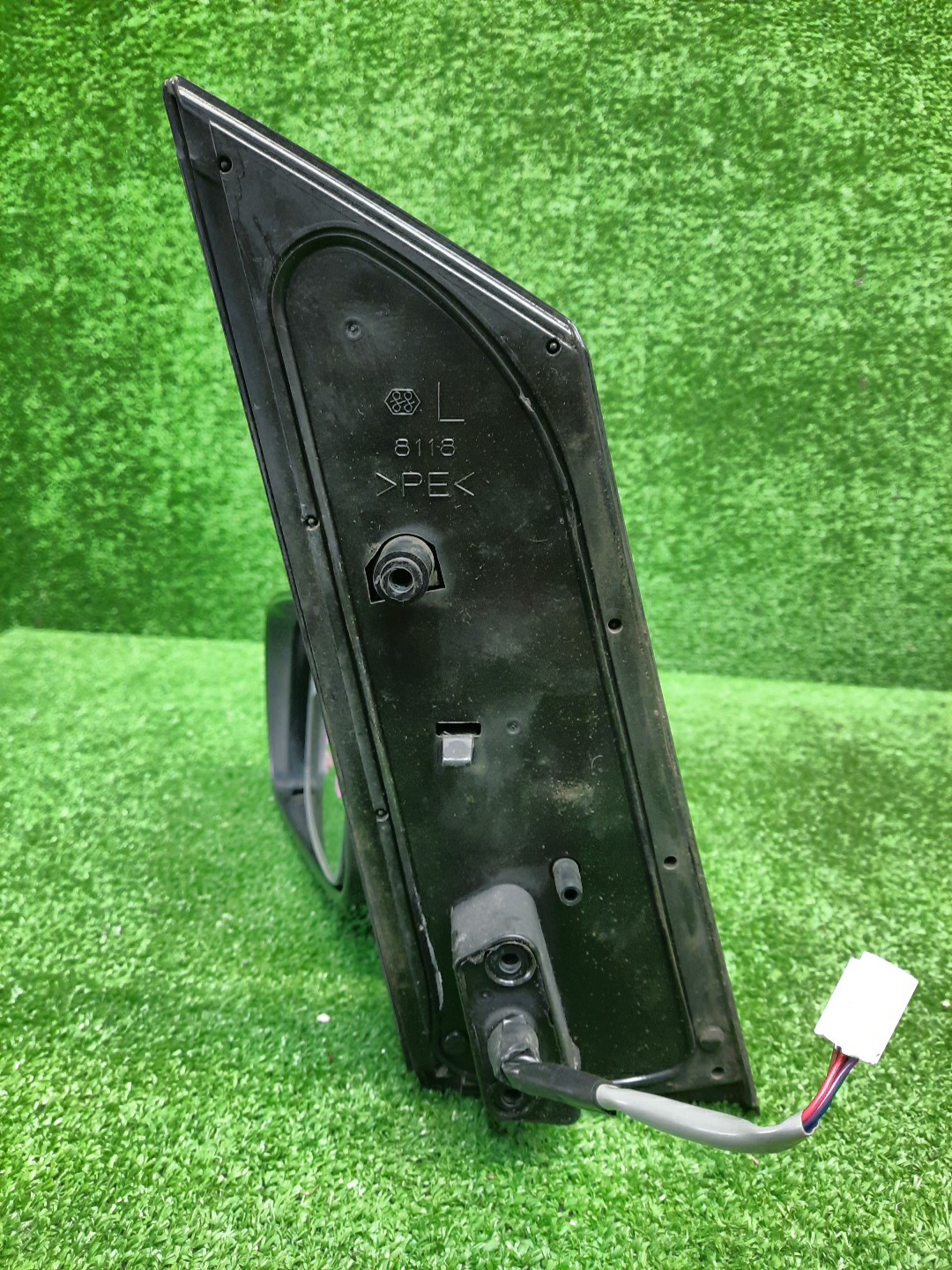 Зеркало левое переднее TOYOTA ISIS ZNM10, ZNM10W, ANM10, ANM10W, ANM15, ANM15W, ZGM10, ZGM10W, ZGM11, ZGM11W, ZGM15, ZGM15W, ANM10G, ZGM10G, ANM15G, ZNM10G, ZGM11G, ZGM15G 5K 4 ракурс