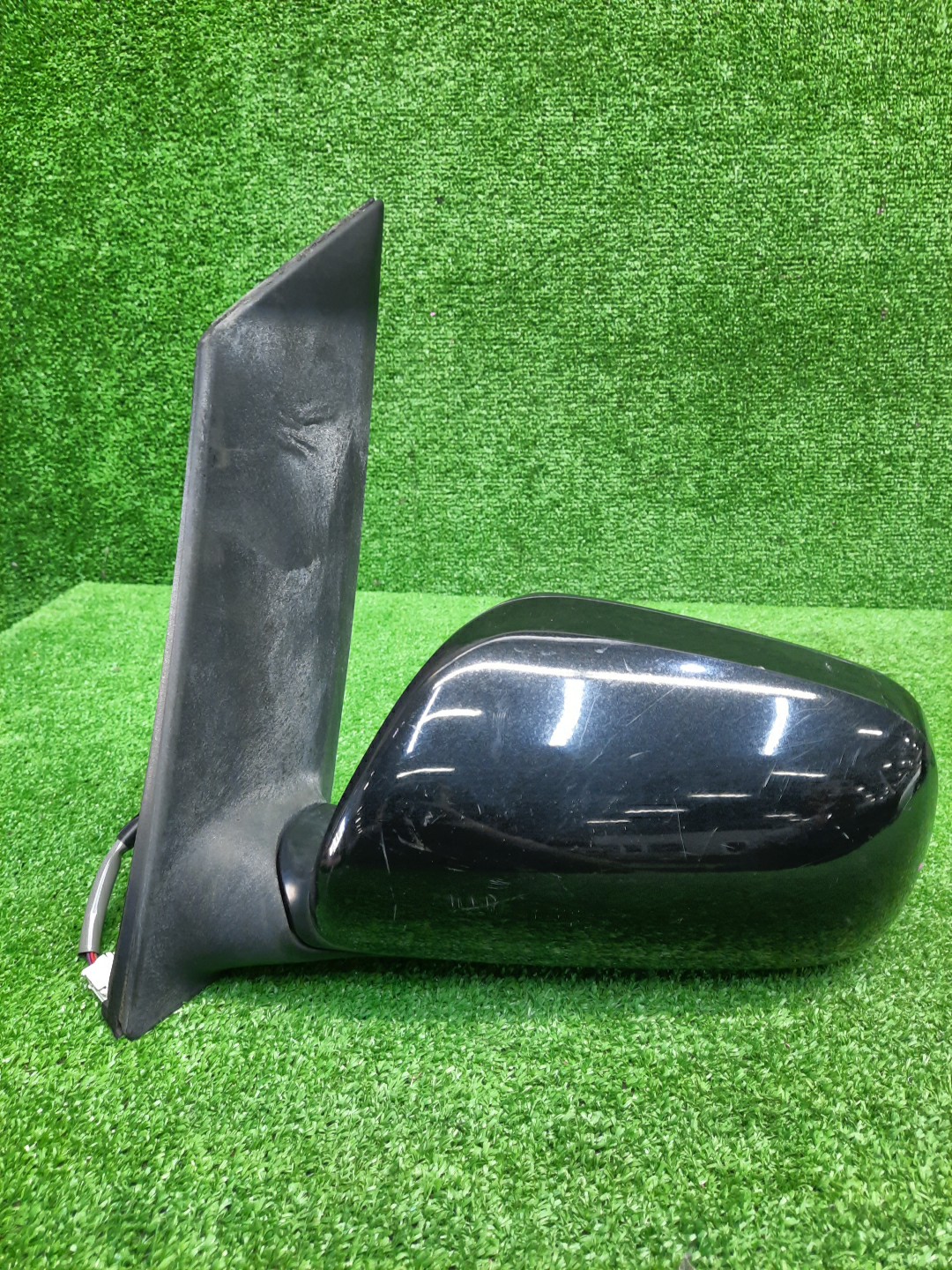 Зеркало левое переднее TOYOTA ISIS ZNM10, ZNM10W, ANM10, ANM10W, ANM15, ANM15W, ZGM10, ZGM10W, ZGM11, ZGM11W, ZGM15, ZGM15W, ANM10G, ZGM10G, ANM15G, ZNM10G, ZGM11G, ZGM15G 5K 1 ракурс