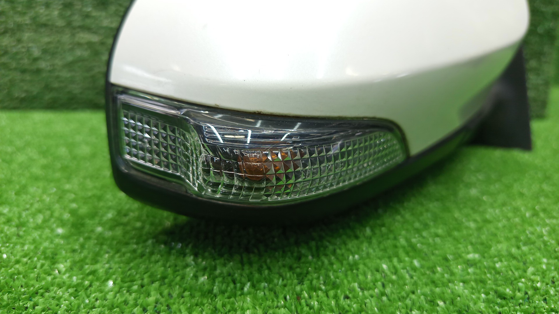 Зеркало правое переднее TOYOTA ISIS ZNM10, ZNM10W, ANM10, ANM10W, ANM15, ANM15W, ZGM10, ZGM10W, ZGM11, ZGM11W, ZGM15, ZGM15W, ANM10G, ZGM10G, ANM15G, ZNM10G, ZGM11G, ZGM15G 7K 2 ракурс