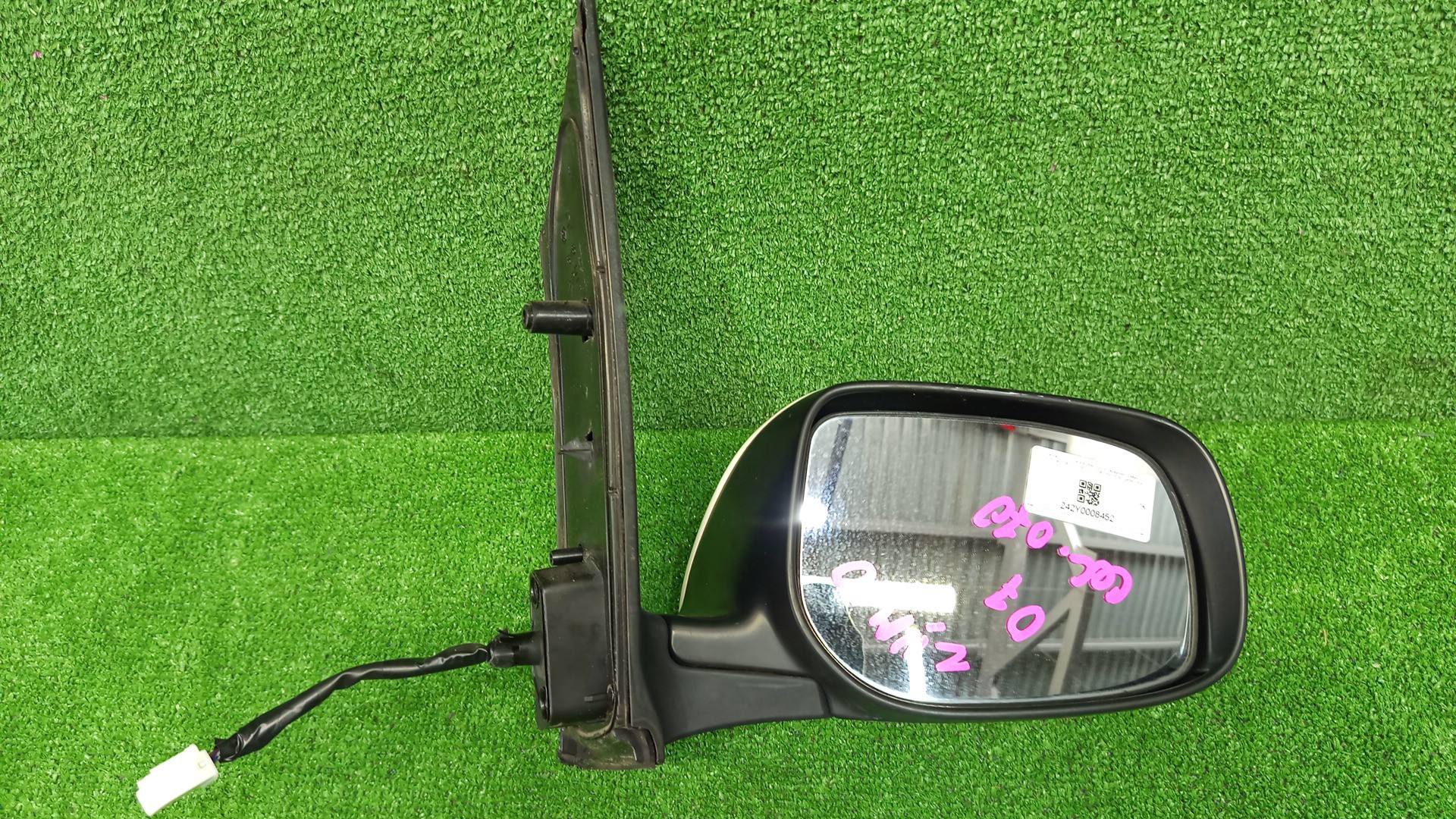 Зеркало правое переднее TOYOTA ISIS ZNM10, ZNM10W, ANM10, ANM10W, ANM15, ANM15W, ZGM10, ZGM10W, ZGM11, ZGM11W, ZGM15, ZGM15W, ANM10G, ZGM10G, ANM15G, ZNM10G, ZGM11G, ZGM15G 7K 2 ракурс