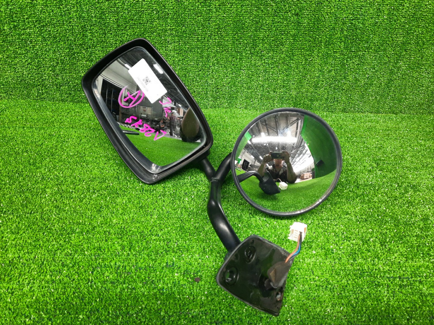 Зеркало левое переднее MAZDA DELICA, BONGO, VANETTE SKF2LM, SK82TM, SK22L, SK82M, SK82V, SK82T, SK22M, SK22V, SKF2V, SK82VN, SKF2TN, SK82TN, SK22TN 3K 1 ракурс