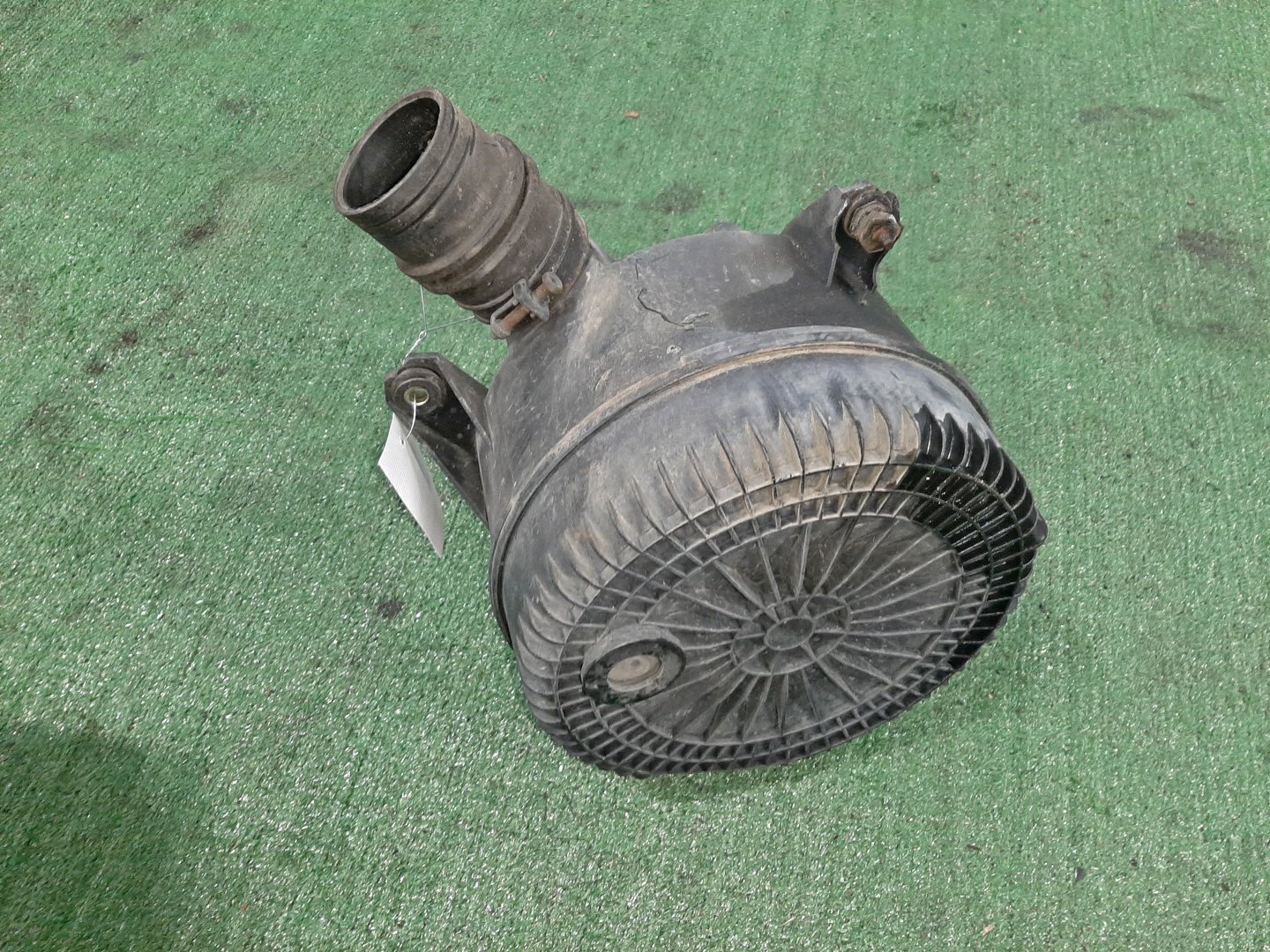 Корпус воздушного фильтра MAZDA BONGO BRAWNY SK54T WL 904 2 ракурс