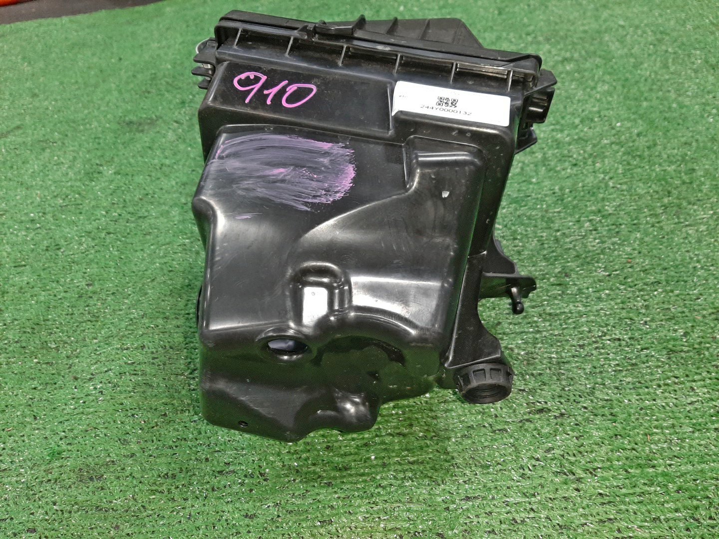 Корпус воздушного фильтра TOYOTA YARIS MXPH10 M15A-FXE 910 4 ракурс Корпус воздушного фильтра TOYOTA YARIS MXPH10 M15A-FXE 910 4 ракурс