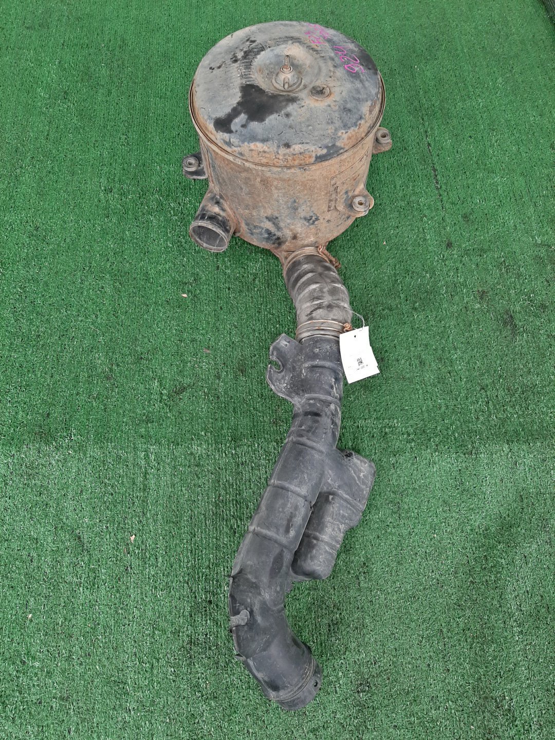 Корпус воздушного фильтра NISSAN ATLAS F23 TD25 924 1 ракурс