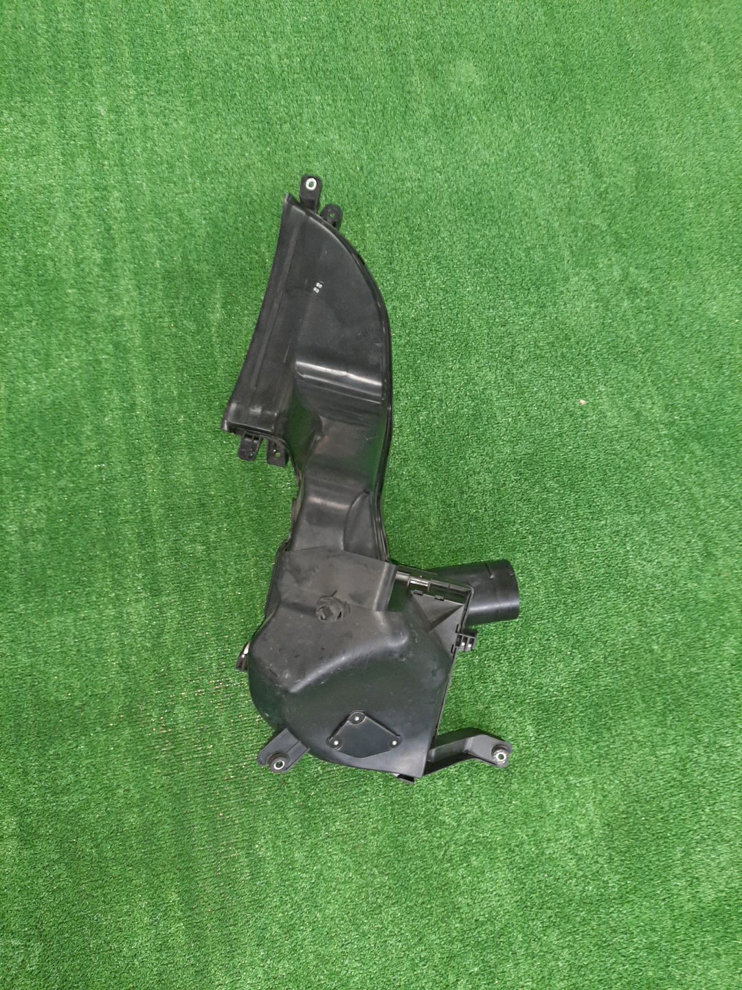 Корпус воздушного фильтра LEXUS GS250 GRL11 4GR-FSE 22204-0V020 1 ракурс