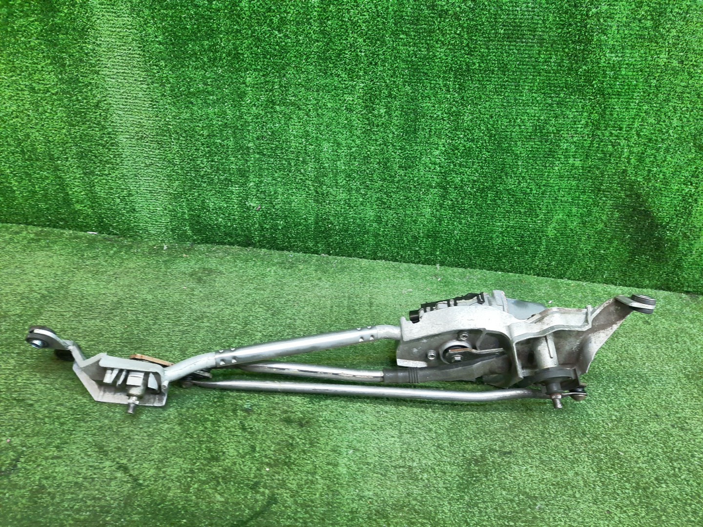 Моторчик стеклоочистителя MITSUBISHI ASX GA1W 159300-1052 3 ракурс