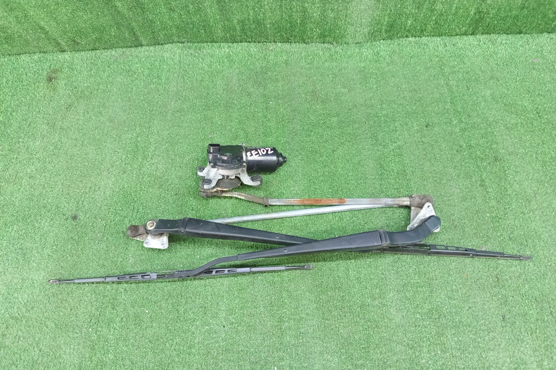 Моторчик стеклоочистителя TOYOTA COROLLA EE102 85110-1A010 3 ракурс