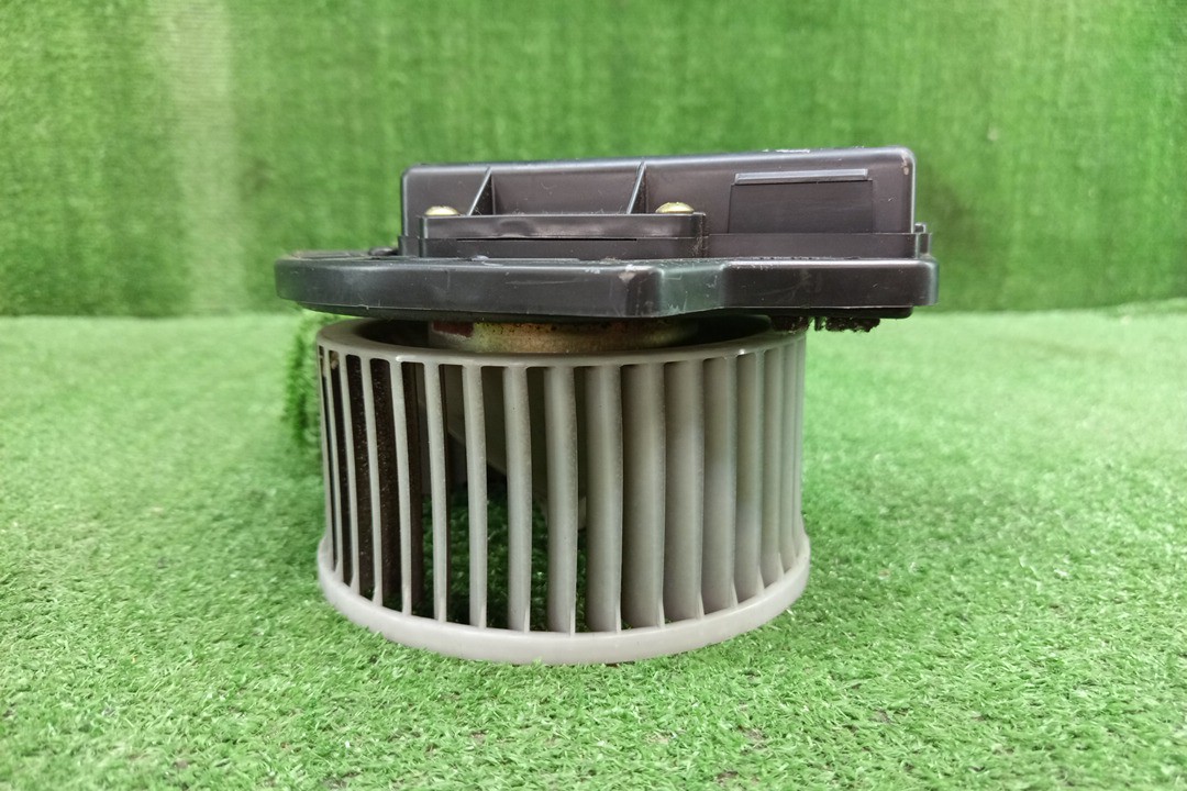  NISSAN PRESAGE NU30 1 ракурс