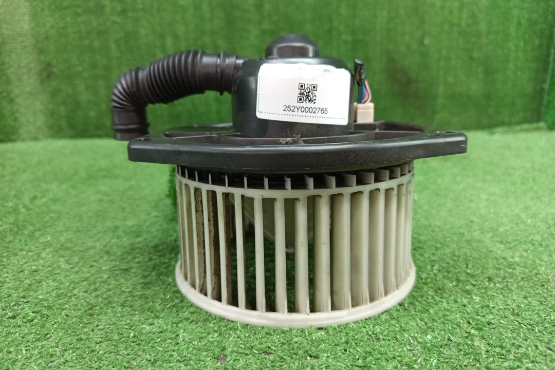  NISSAN BLUEBIRD SU14, QU14, ENU14, HU14, HNU14, EU14 1 ракурс