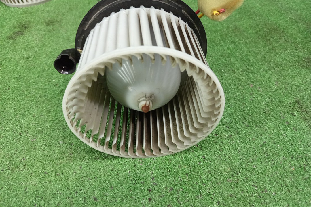  NISSAN TIIDA, TIIDA LATIO C11, NC11, JC11, SC11, SNC11, SJC11 2 ракурс