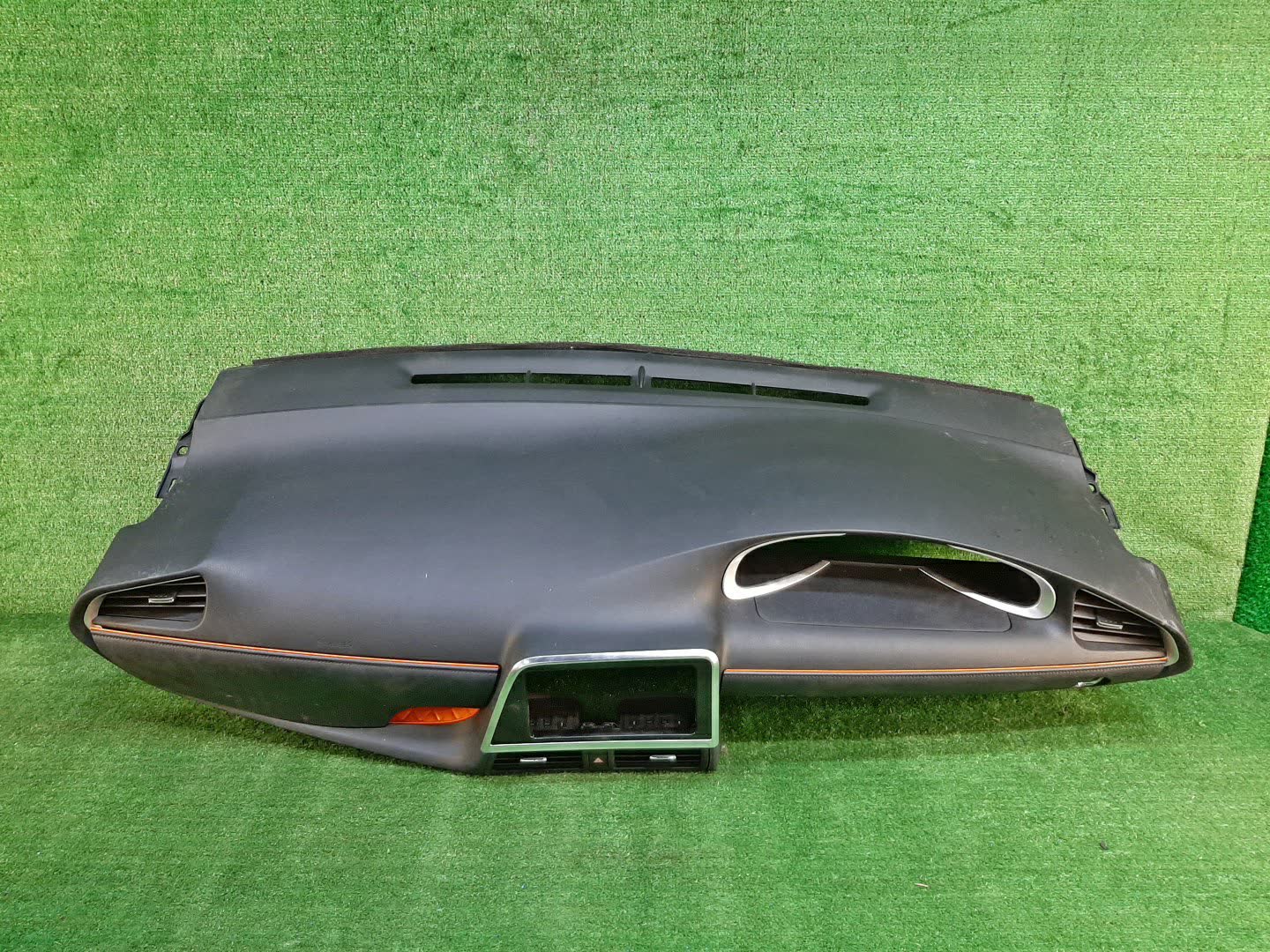 Торпедо TOYOTA SIENTA NSP172G 1 ракурс Торпедо TOYOTA SIENTA NSP172G 1 ракурс