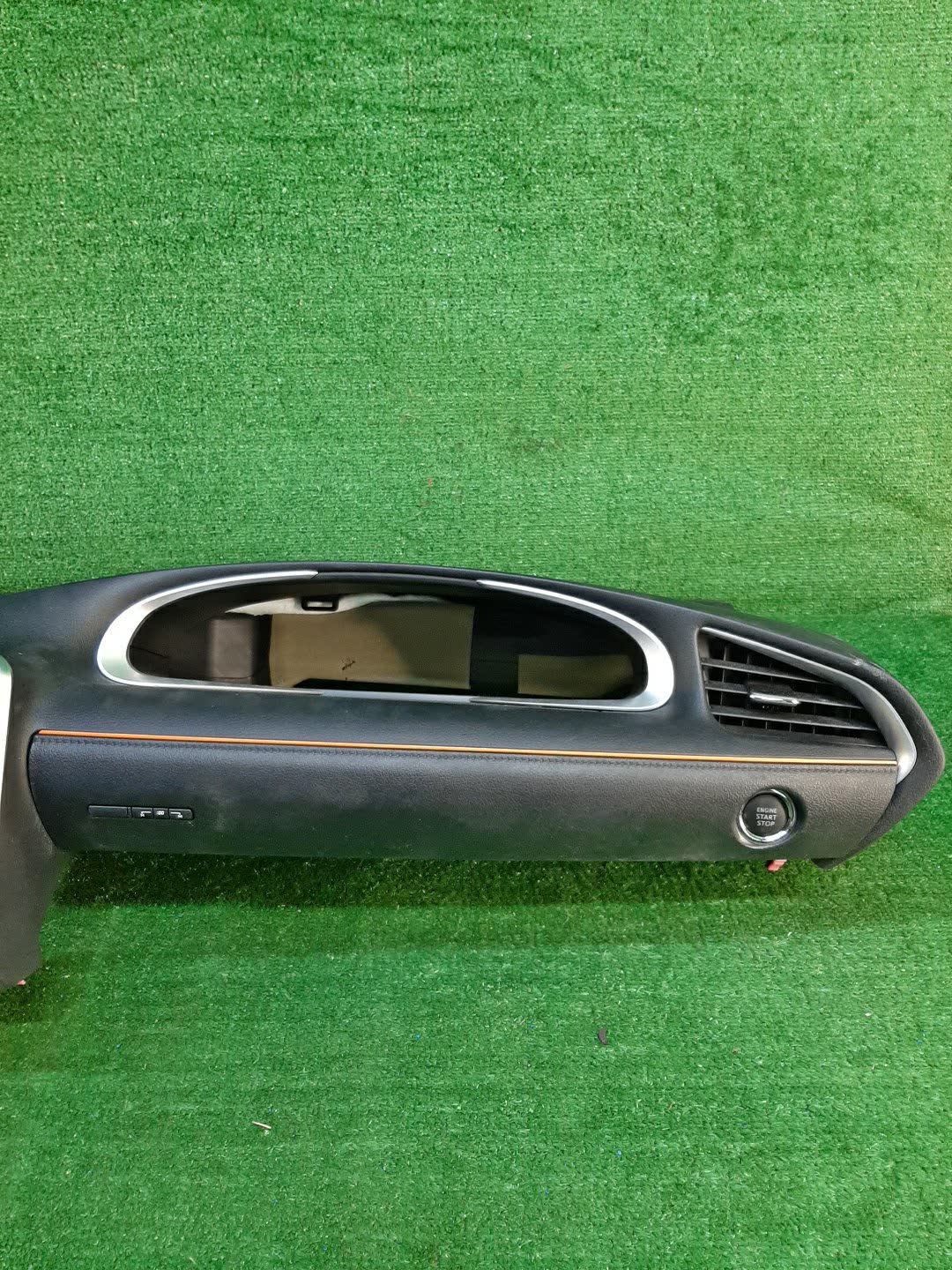 Торпедо TOYOTA SIENTA NSP172G 5 ракурс Торпедо TOYOTA SIENTA NSP172G 5 ракурс