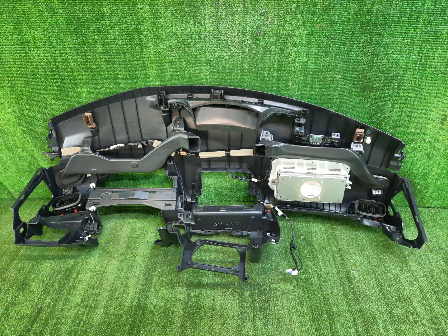 Торпедо TOYOTA YARIS MXPH10 4 ракурс