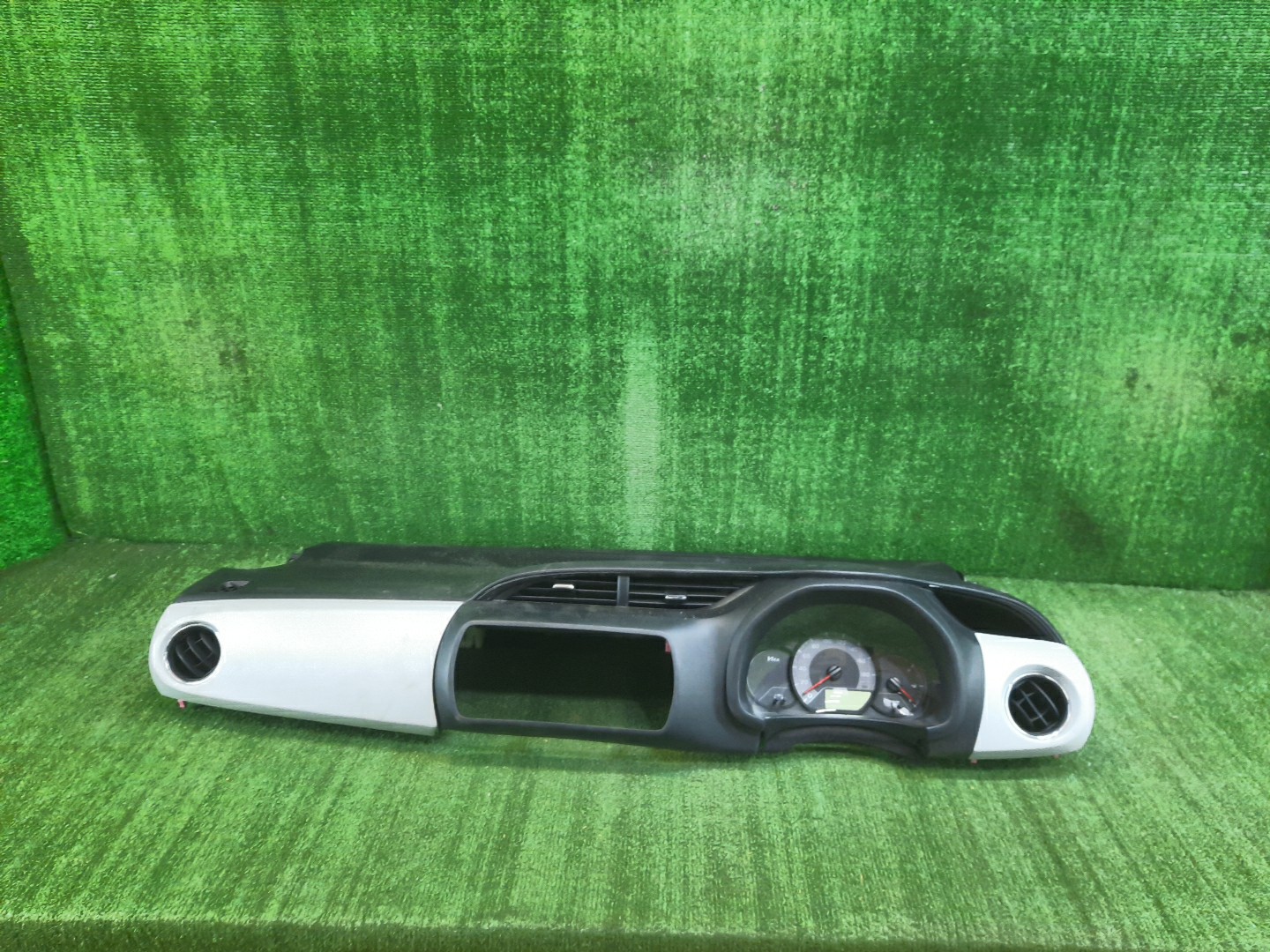 Торпедо TOYOTA VITZ KSP130 1 ракурс