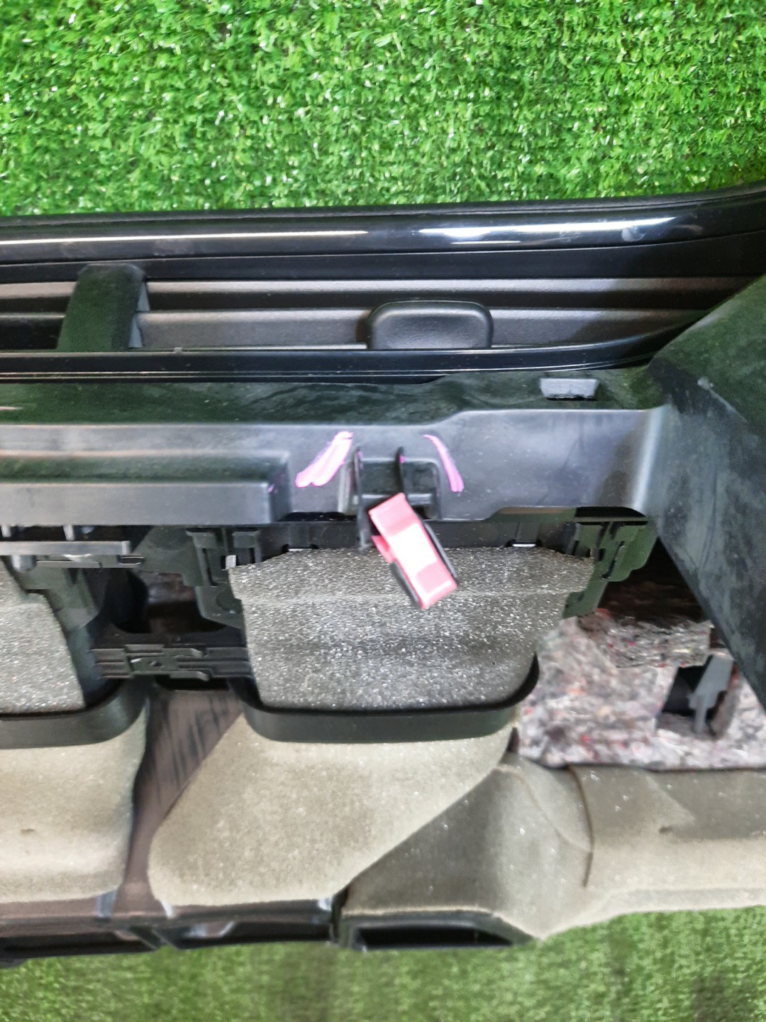 Торпедо TOYOTA VITZ KSP130 4 ракурс
