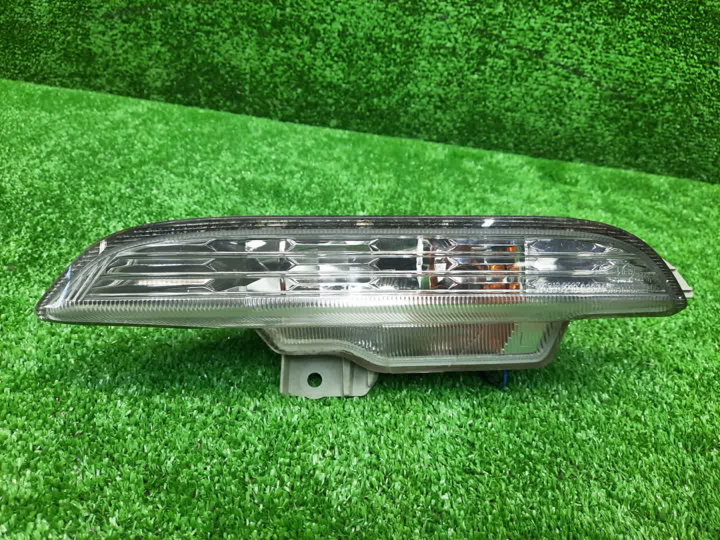 Повторитель поворота левый передний HONDA INSIGHT ZE2 1 ракурс