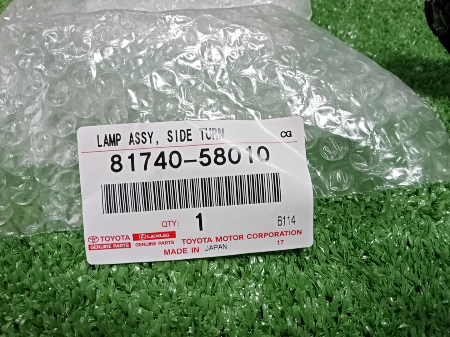 Повторитель поворота левый передний TOYOTA RAV4 MXAA52 81740-58010 4 ракурс