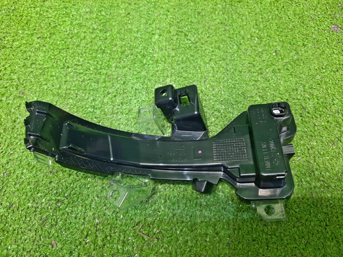 Повторитель поворота левый передний MITSUBISHI OUTLANDER GN0W 8351A167 2 ракурс