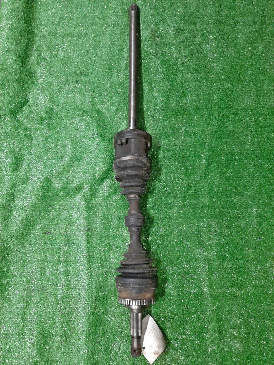 Привод правый передний NISSAN BLUEBIRD HNU13 SR20DE 1 ракурс