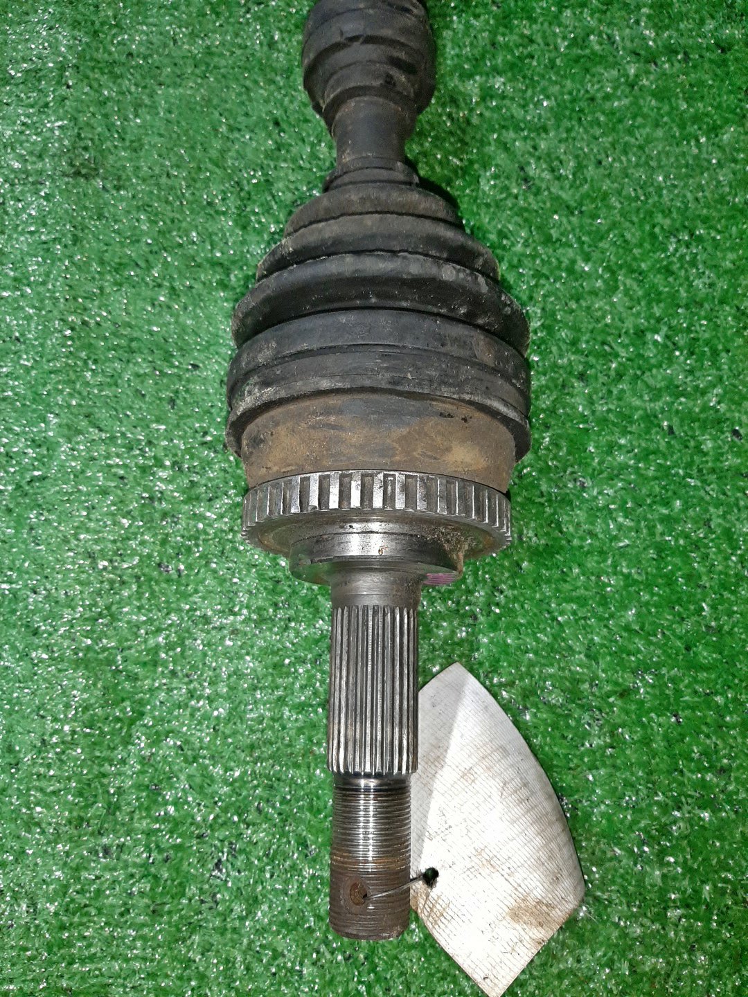 Привод правый передний NISSAN BLUEBIRD HNU13 SR20DE 2 ракурс