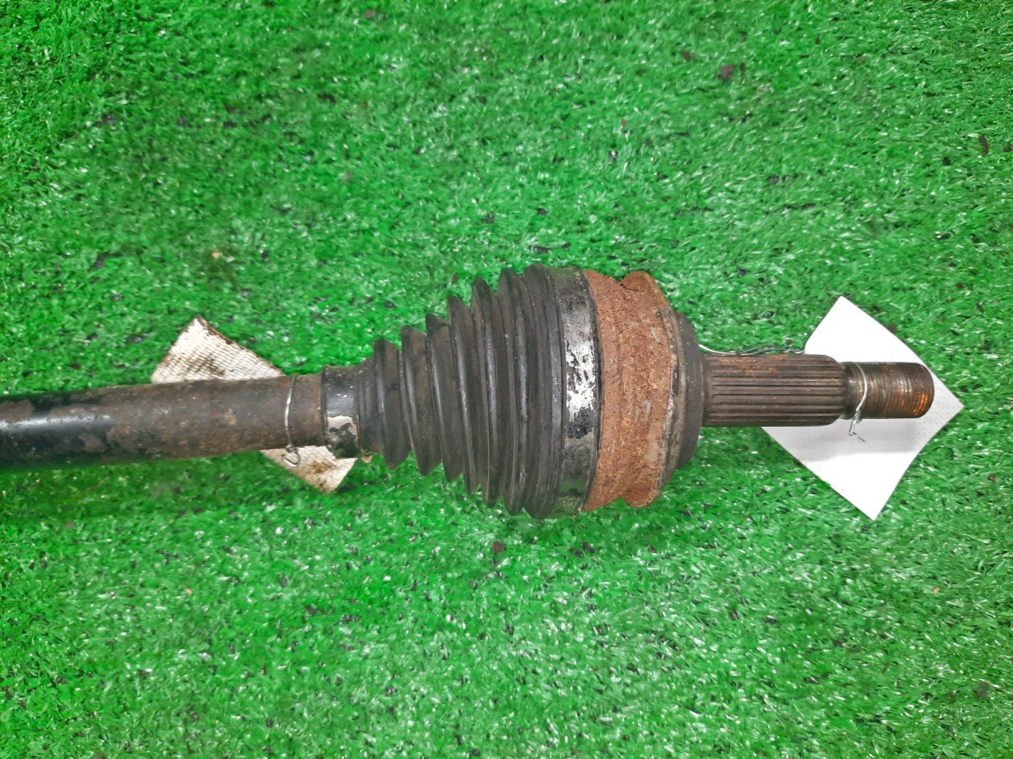 Привод правый передний TOYOTA AURIS NZE154H 1NZ-FE 2 ракурс