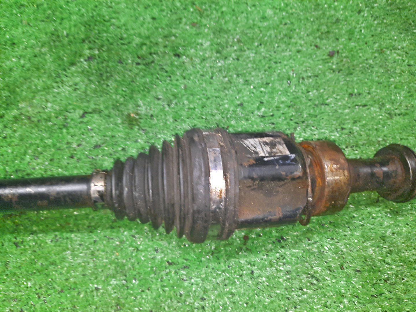 Привод правый передний TOYOTA AURIS NZE154H 1NZ-FE 3 ракурс