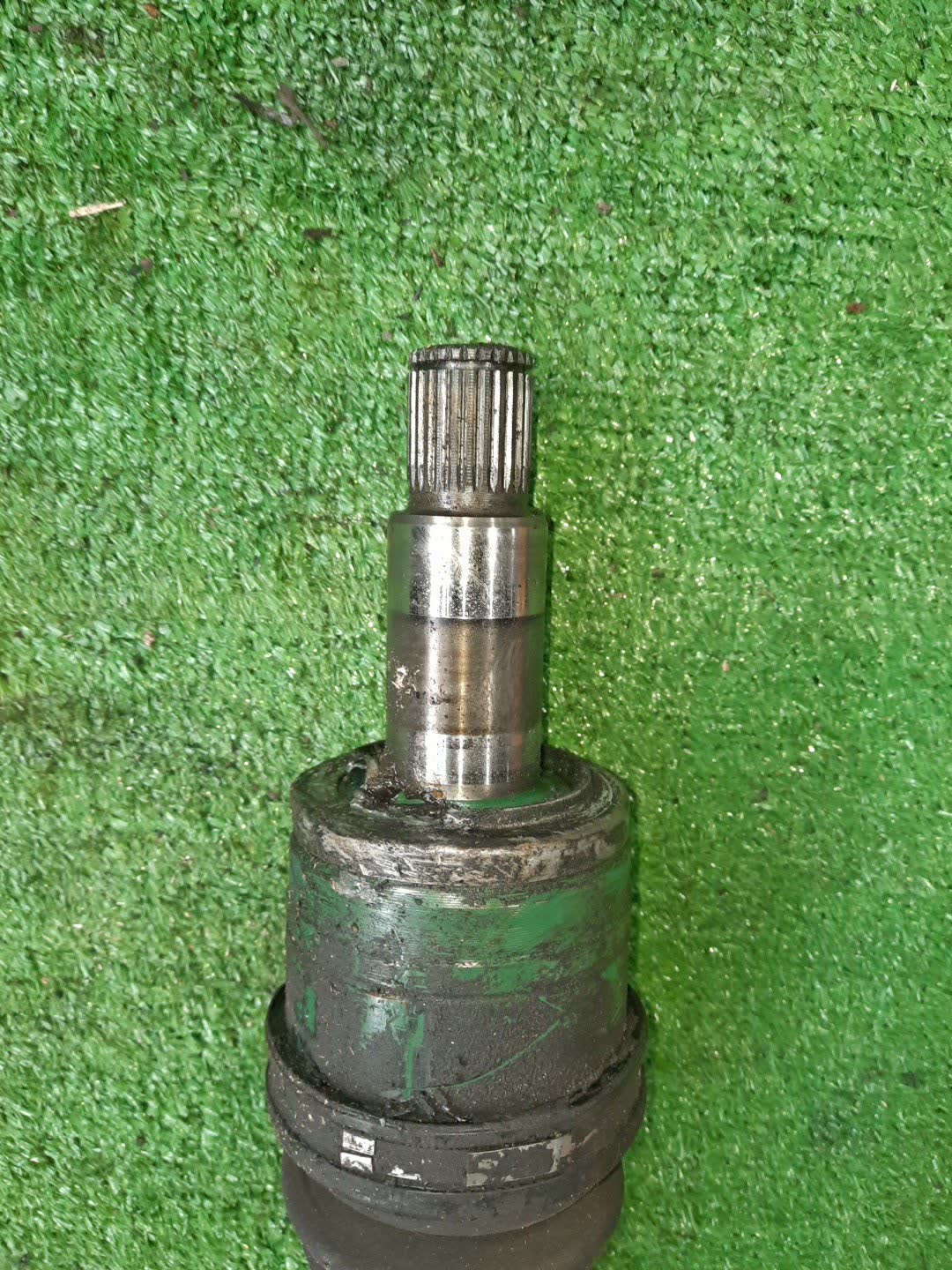 Привод правый передний SUZUKI ESCUDO, GRAND ESCUDO TD62W, TD32W, TA02W, TX92W, TD02W, TA52W, TL52W, TD52W H25A, RF-T, G16A, H27A, J20A 2 ракурс