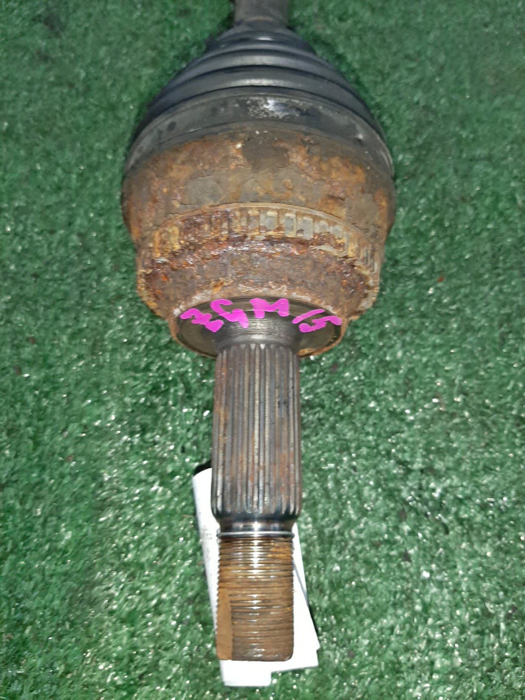 Привод левый передний TOYOTA PREMIO, ISIS, WISH, ALLION, COROLLA FIELDER, COROLLA AXIO ZRT265, ZGM15G, ZGE25G, ZRE144G, ZRE144 2ZR-FAE, 2ZR-FE 2 ракурс Привод левый передний TOYOTA PREMIO, ISIS, WISH, ALLION, COROLLA FIELDER, COROLLA AXIO ZRT265, ZGM15G, ZGE25G, ZRE144G, ZRE144 2ZR-FAE, 2ZR-FE 2 ракурс