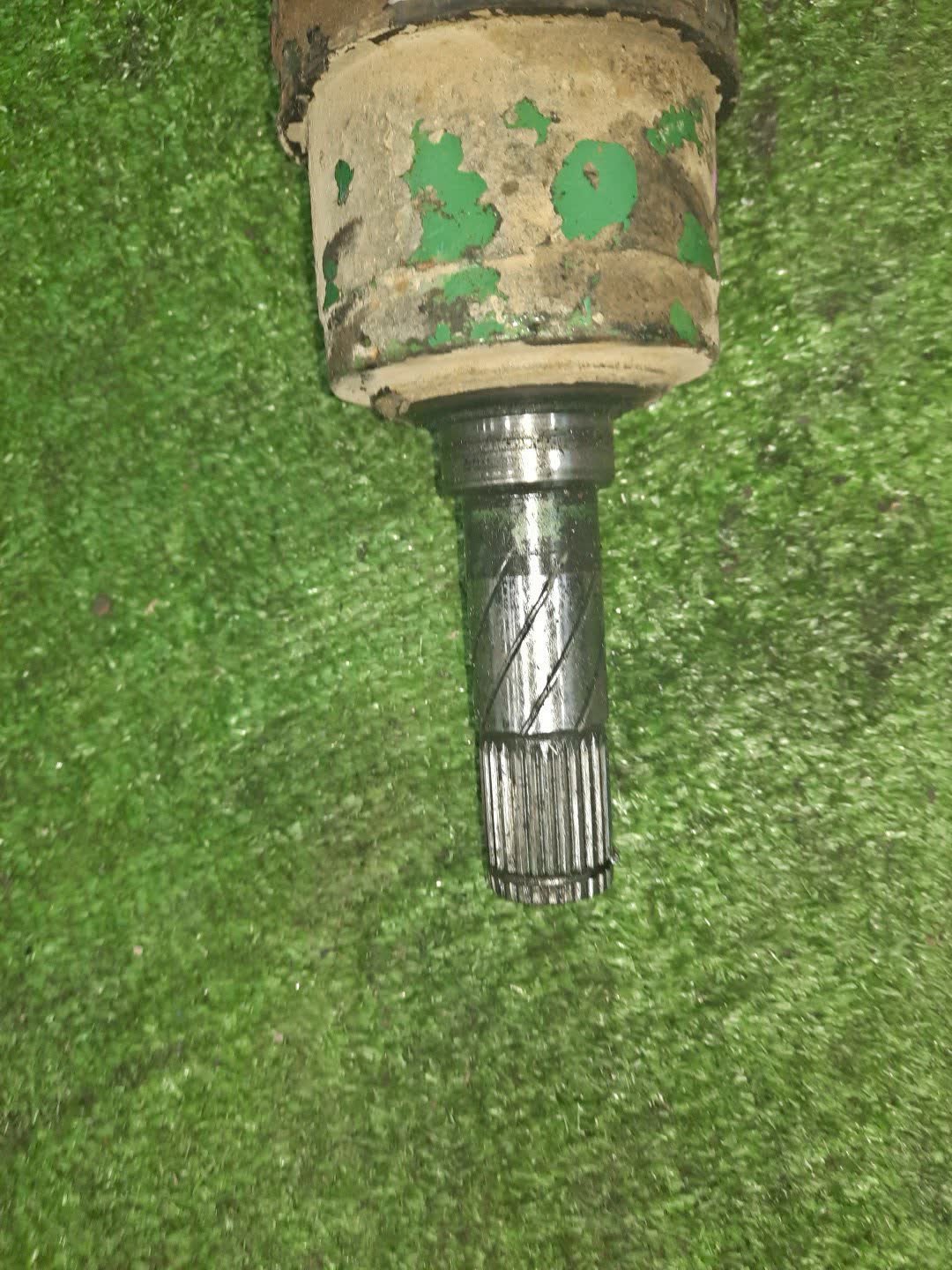 Привод правый передний MAZDA BONGO, VANETTE SK82M, SK22M, SK22V, SKP2M, SK82L, SKF2M, SK22MN, SK82VN F8, R2, L8, FE, RF-T 3 ракурс
