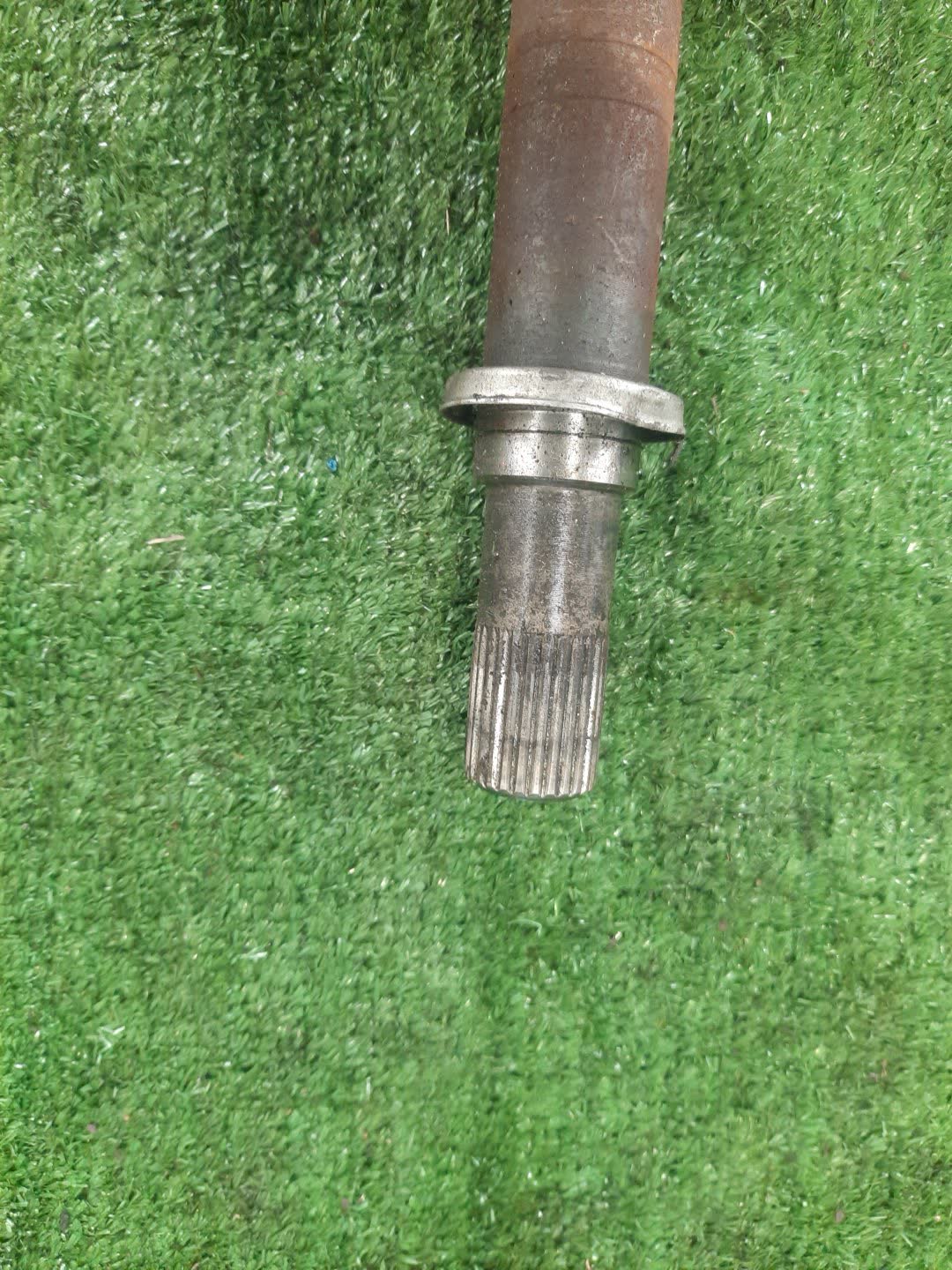 Привод правый передний NISSAN BLUEBIRD SYLPHY KG11 MR20DE 3 ракурс Привод правый передний NISSAN BLUEBIRD SYLPHY KG11 MR20DE 3 ракурс
